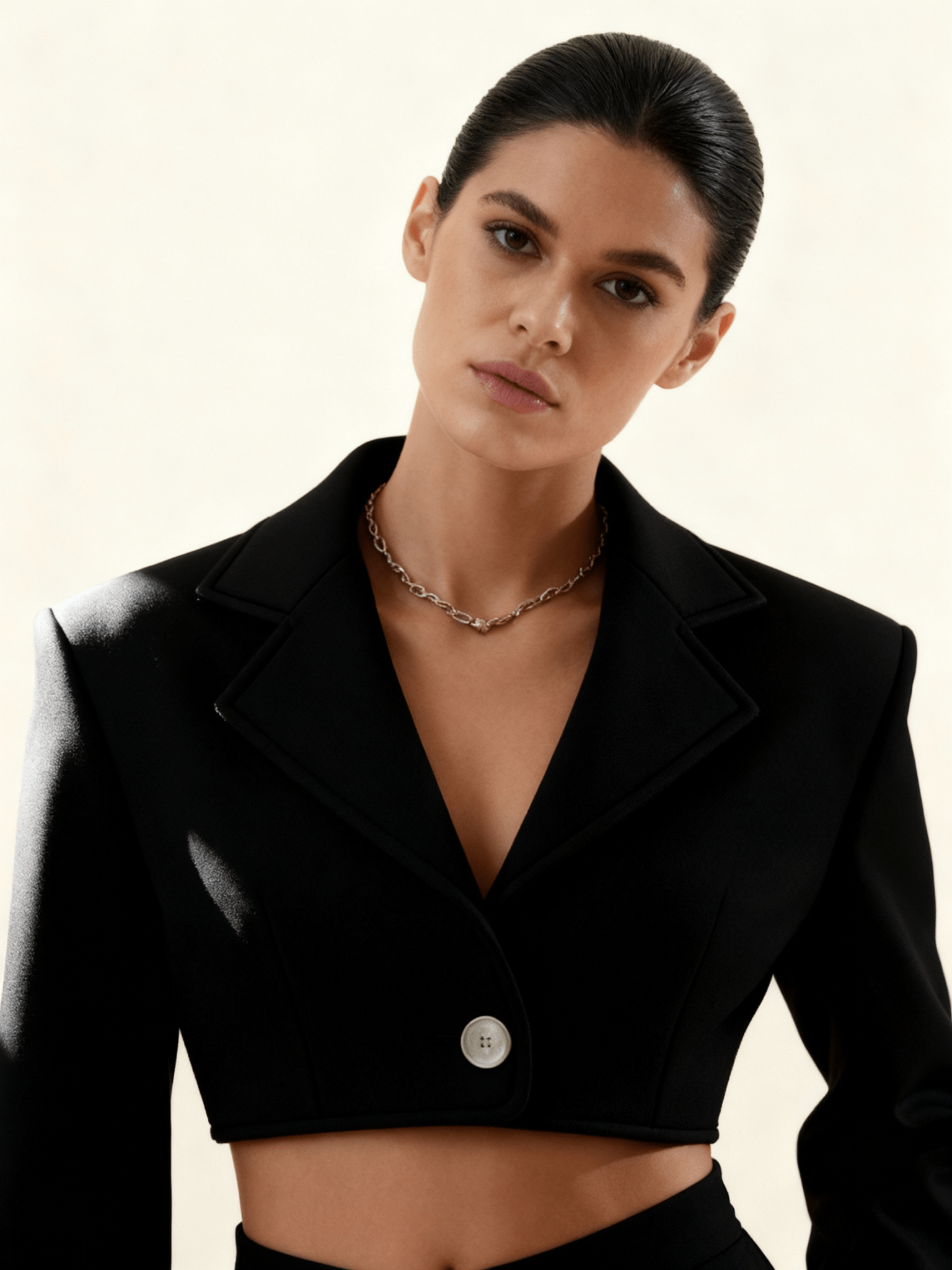 Black Blockframe Cropped Blazer - BEEGLEE