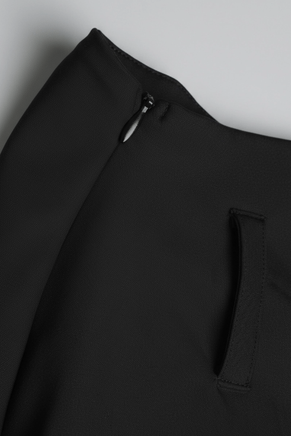 Black Chilling Mini Skirt - BEEGLEE