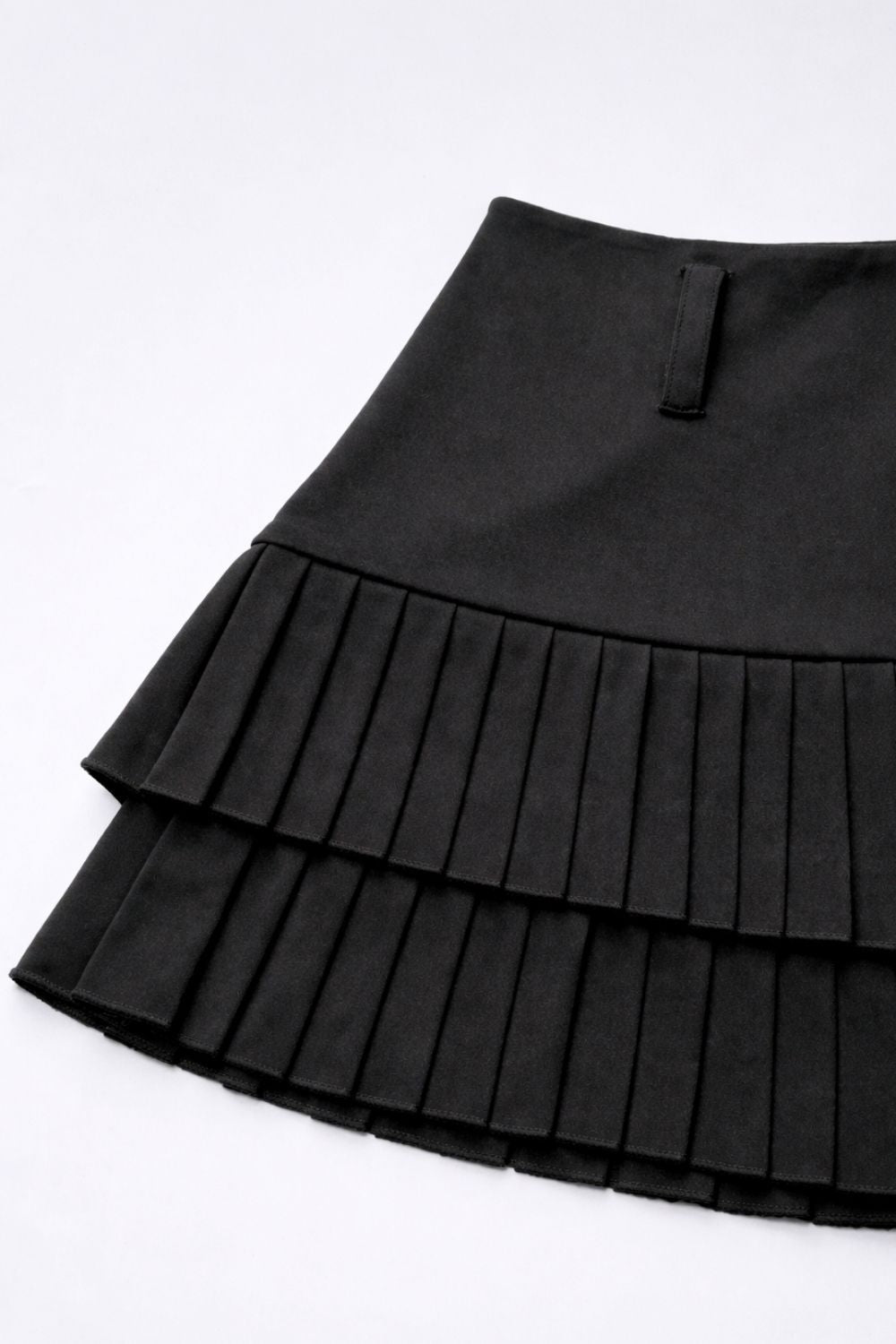 Black Chilling Mini Skirt - BEEGLEE