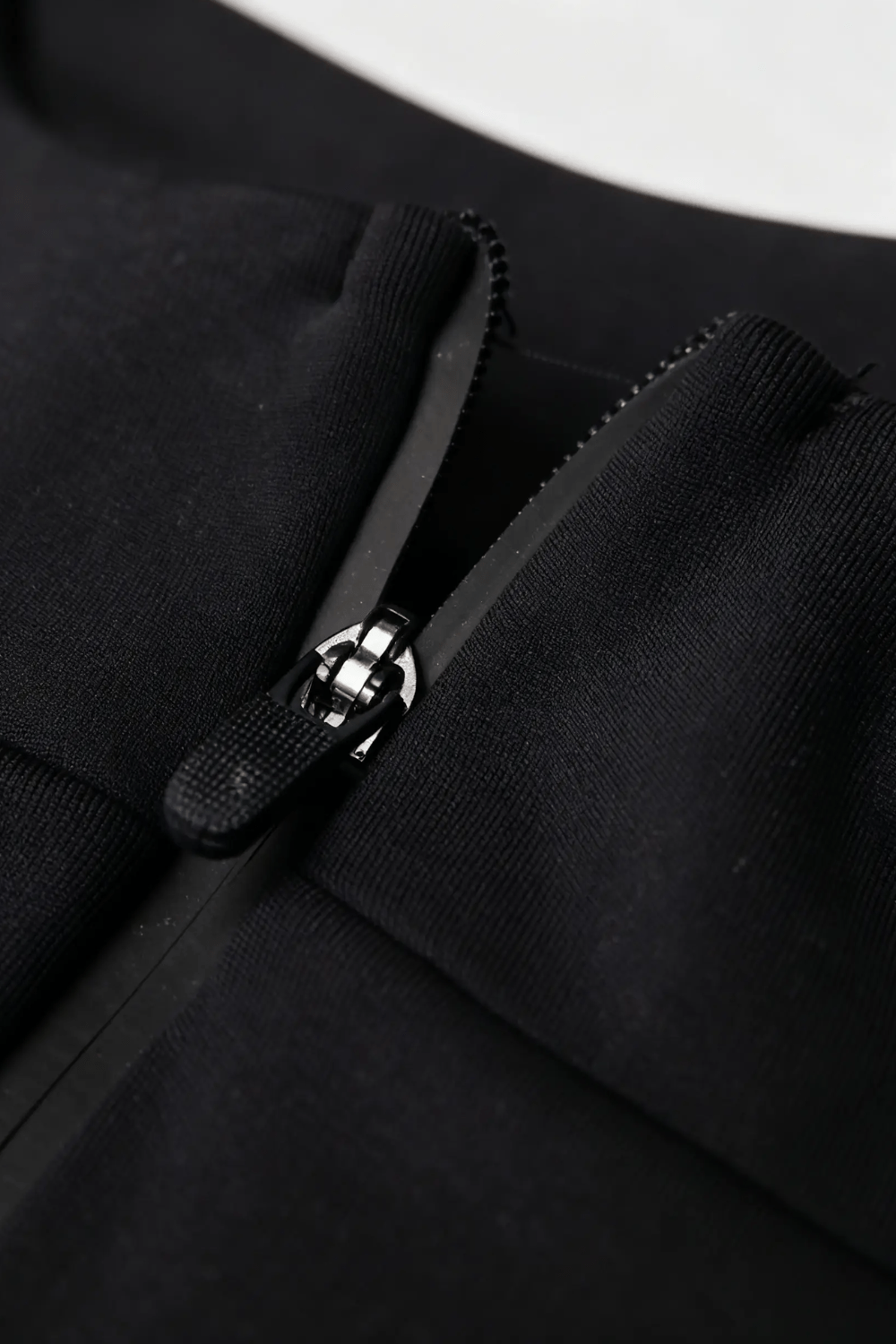 Black Curve Sketch Bodysuit - BEEGLEE