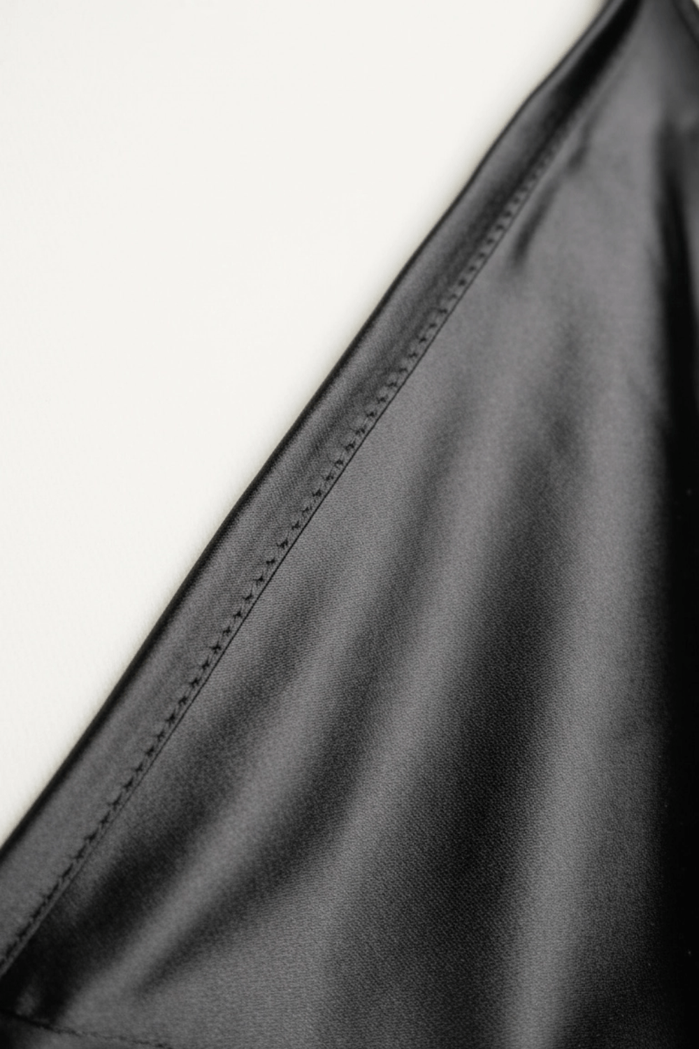 Black Diamond scarf top - BEEGLEE