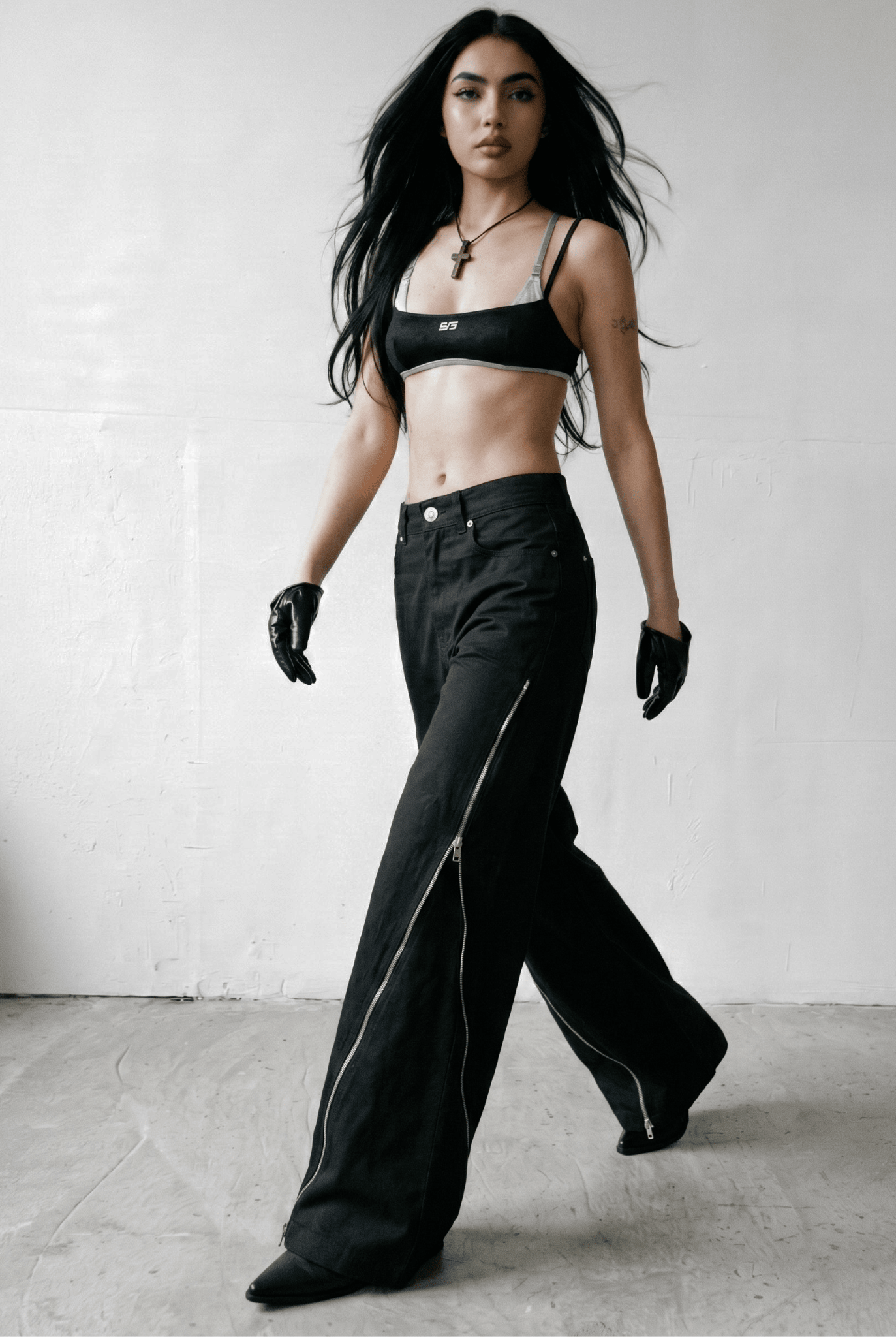 Black Edge Zip Pants - BEEGLEE