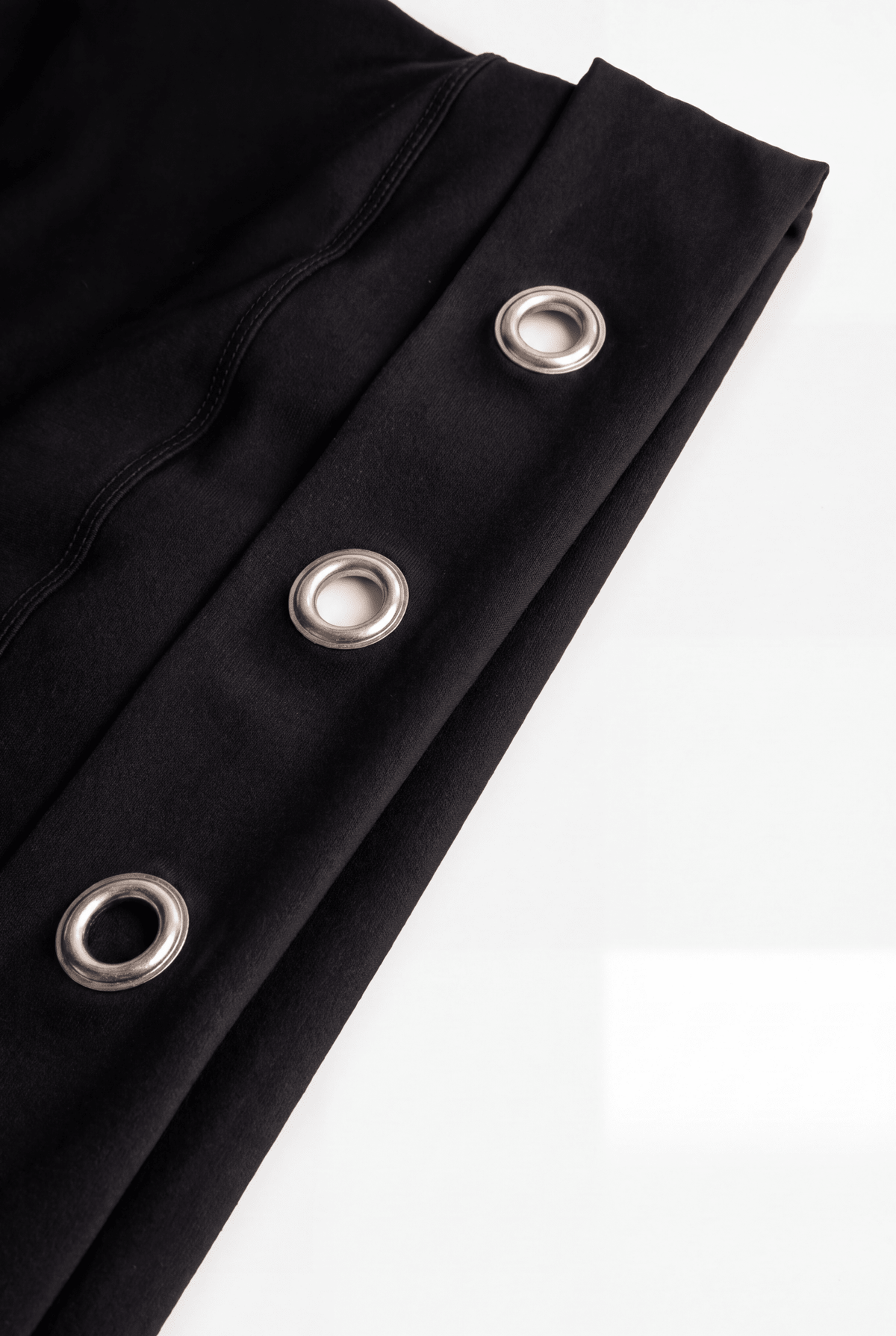 Black Havoc Flare Pants - BEEGLEE