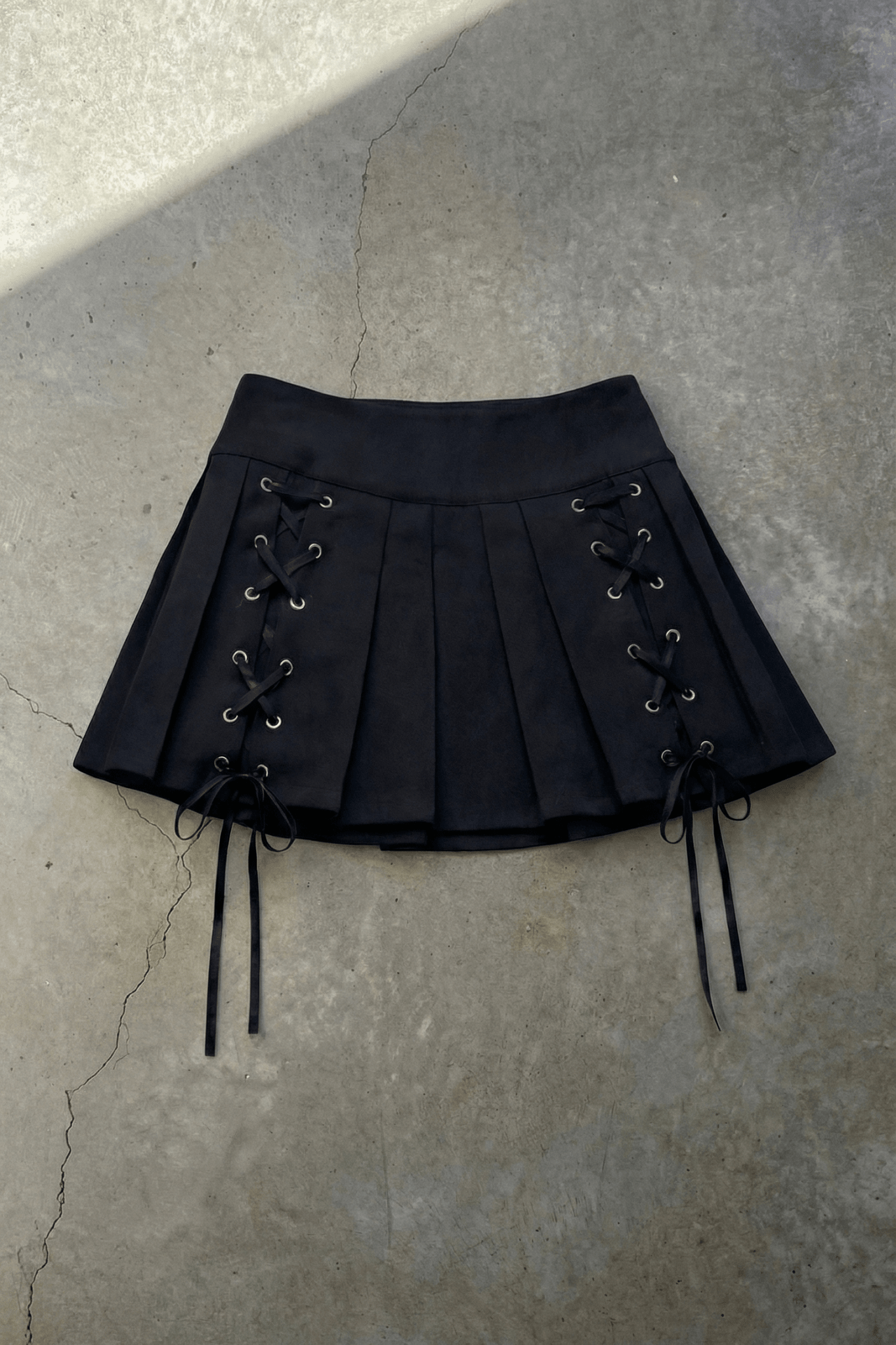Black Laced Edge Skirt - BEEGLEE