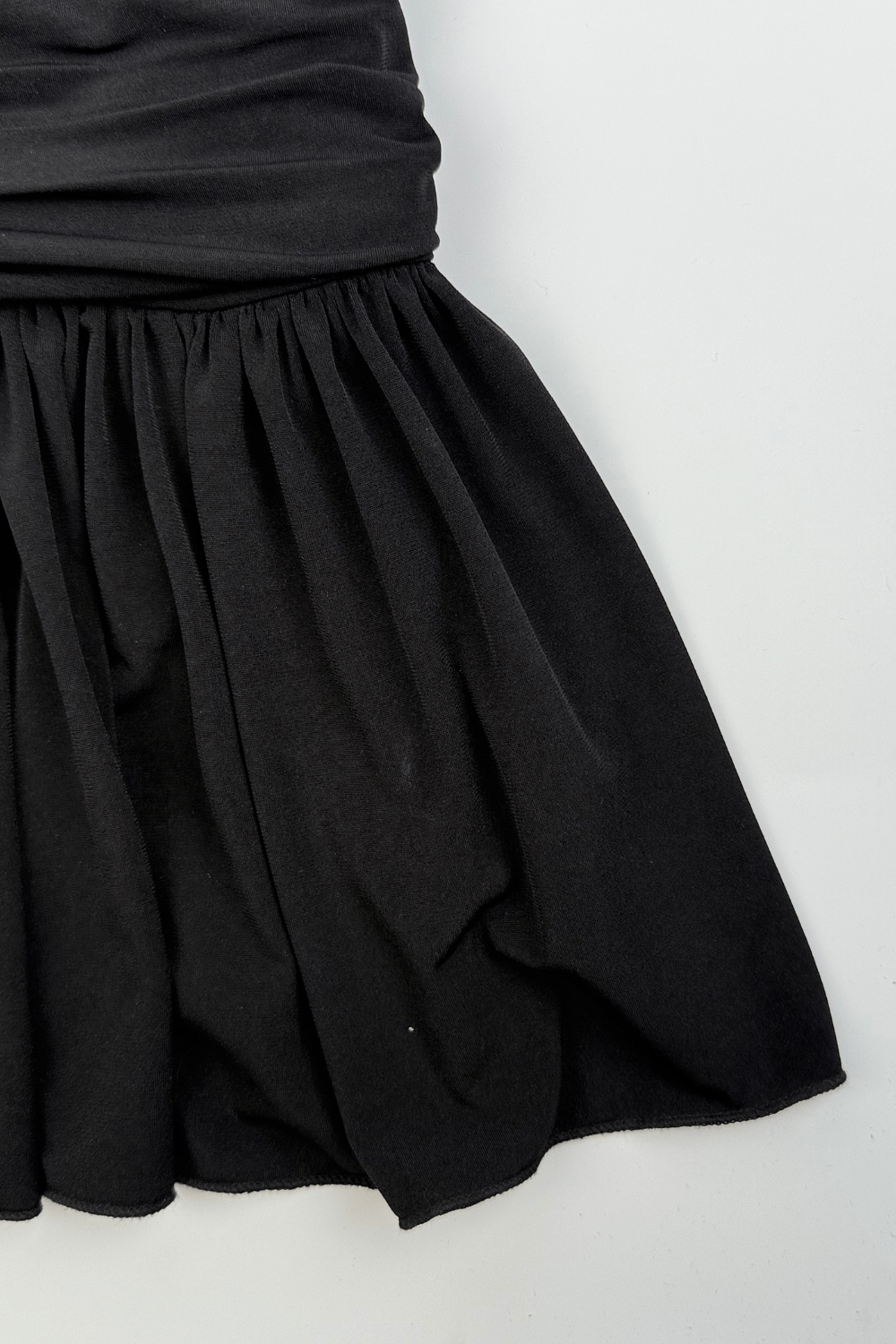Black Nova Ruched Dress - BEEGLEE