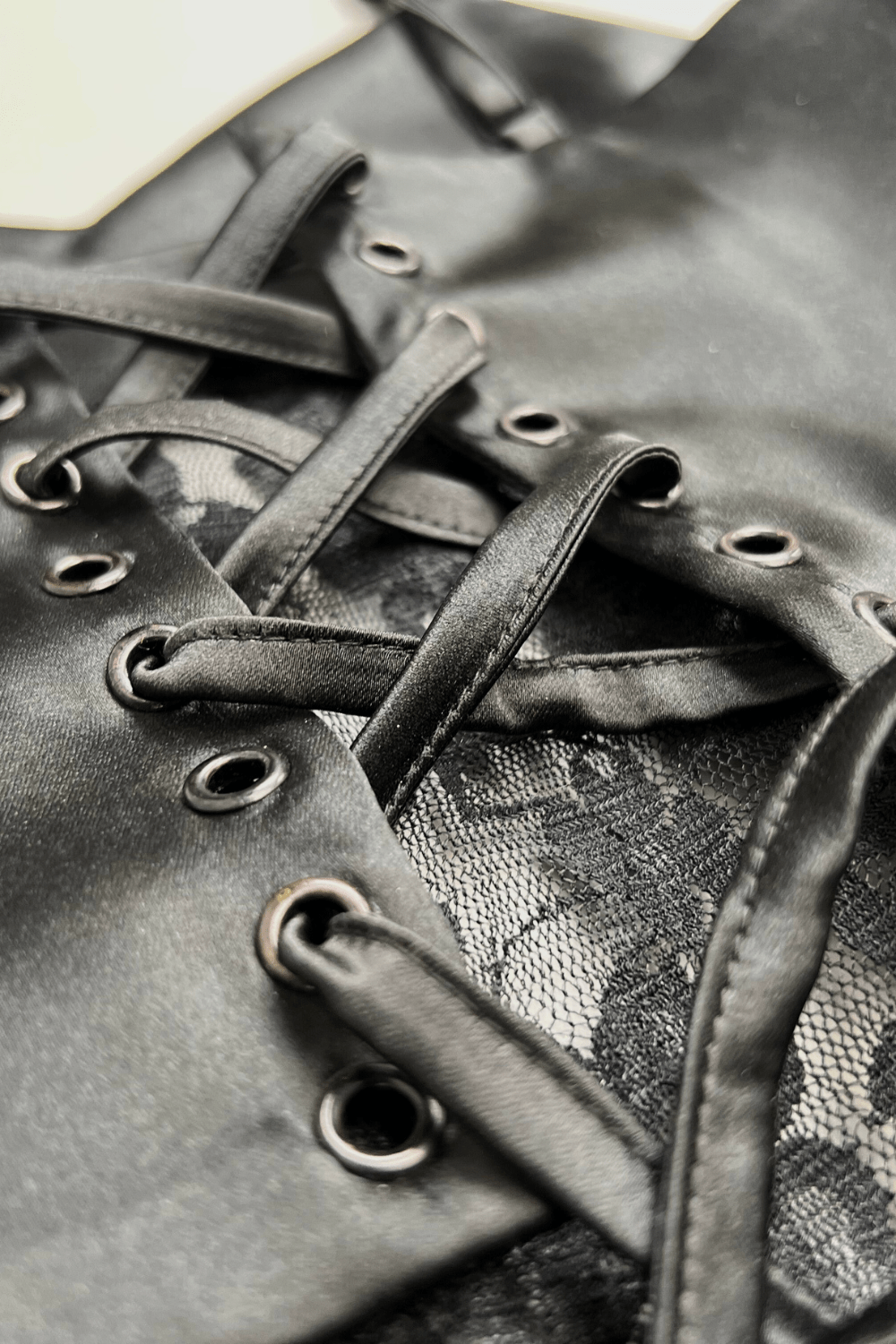 Black Ophelia Lace corset - BEEGLEE