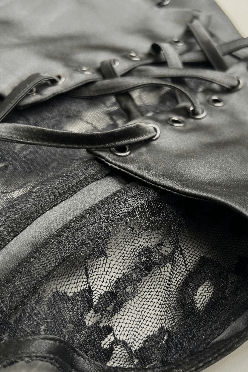 Black Ophelia Lace corset - BEEGLEE