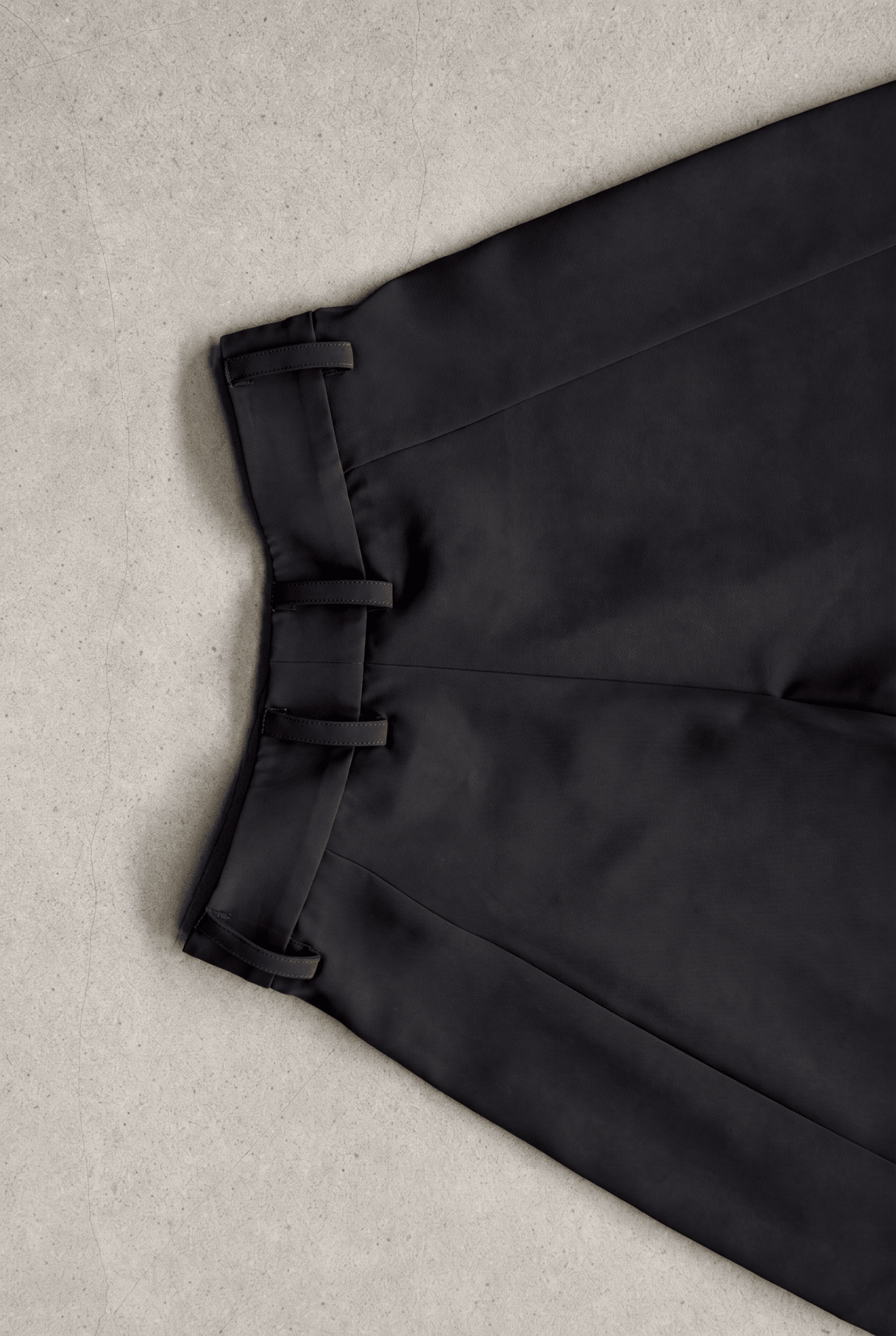 Black Pleat-Front Trousers - BEEGLEE