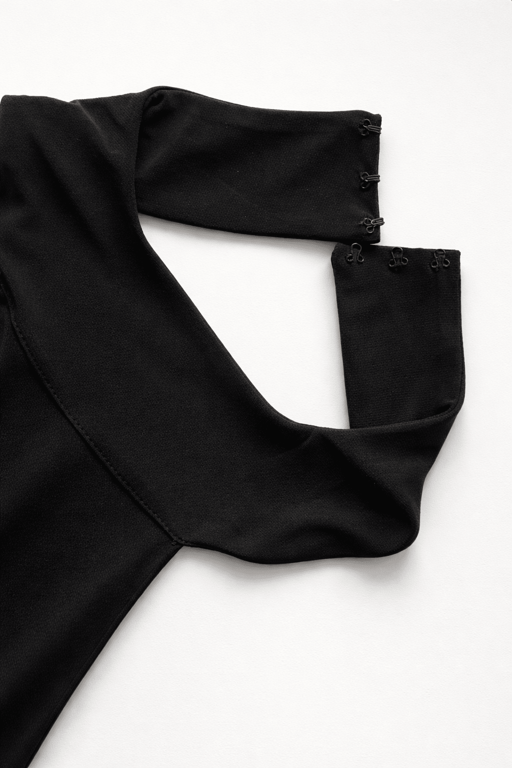 Black Sakura Dress - BEEGLEE