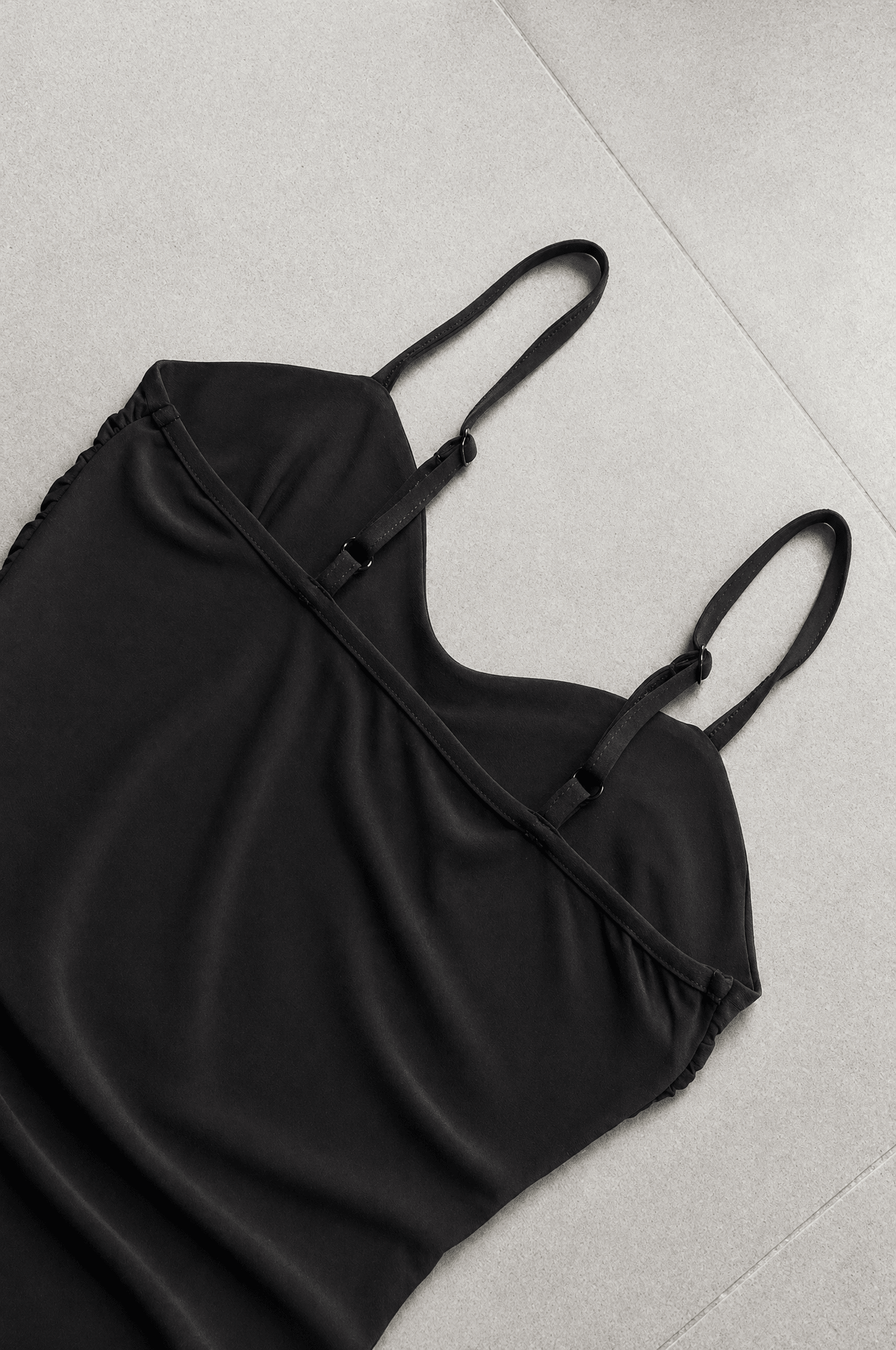 Black Scrunch Bodysuit - BEEGLEE