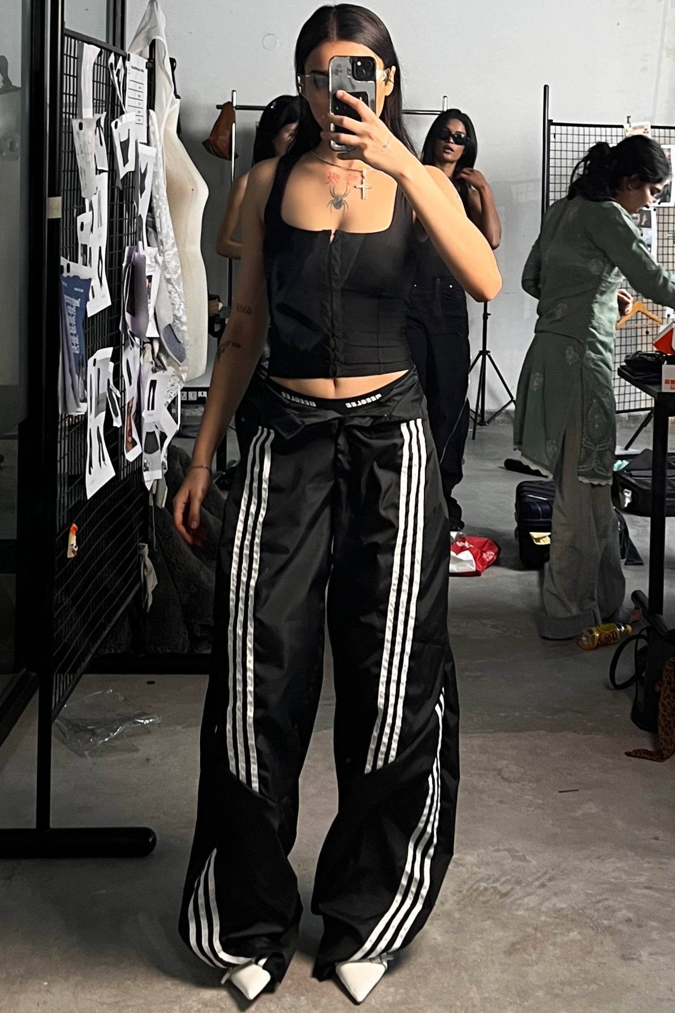 Black Velocity Wide Pants - BEEGLEE