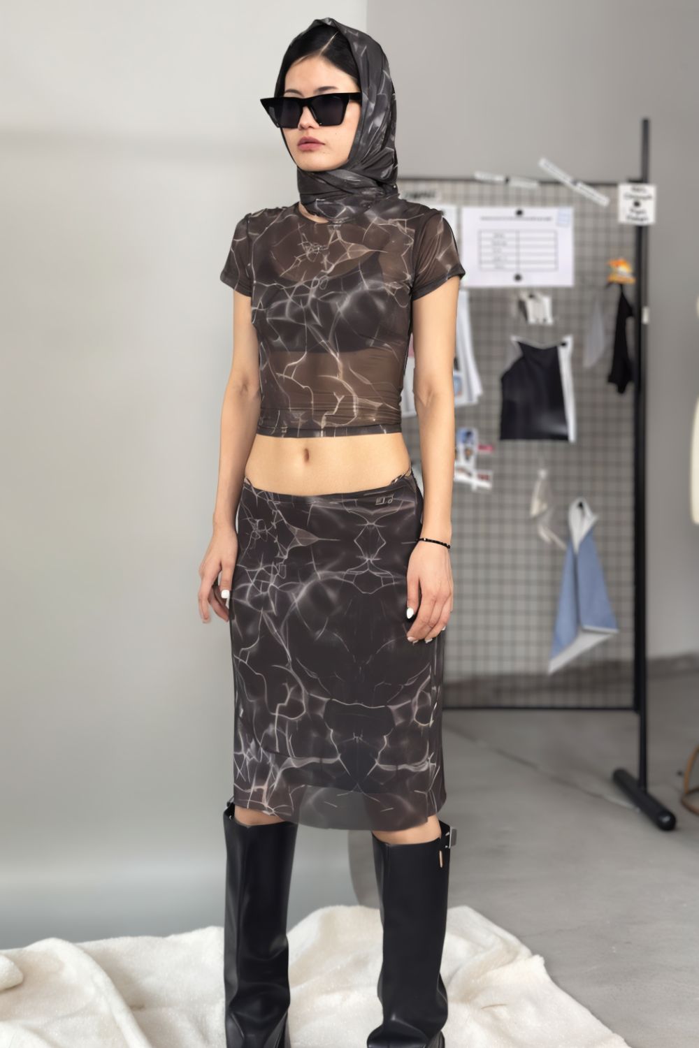 Black Venom Top - BEEGLEE