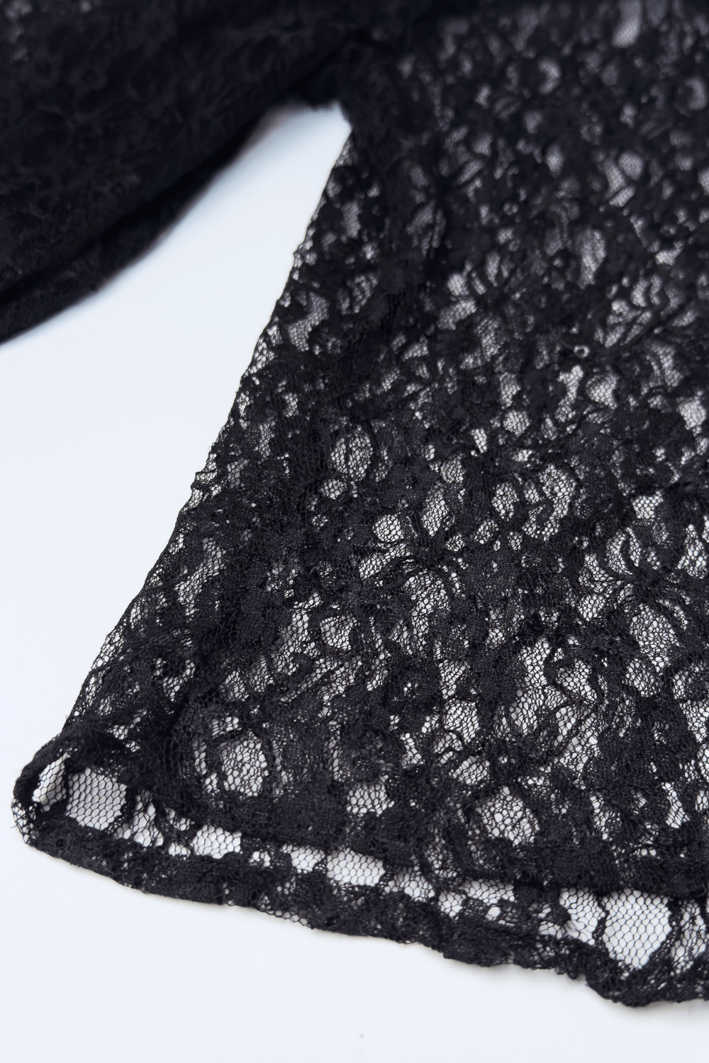 Black Victoria lace top - BEEGLEE