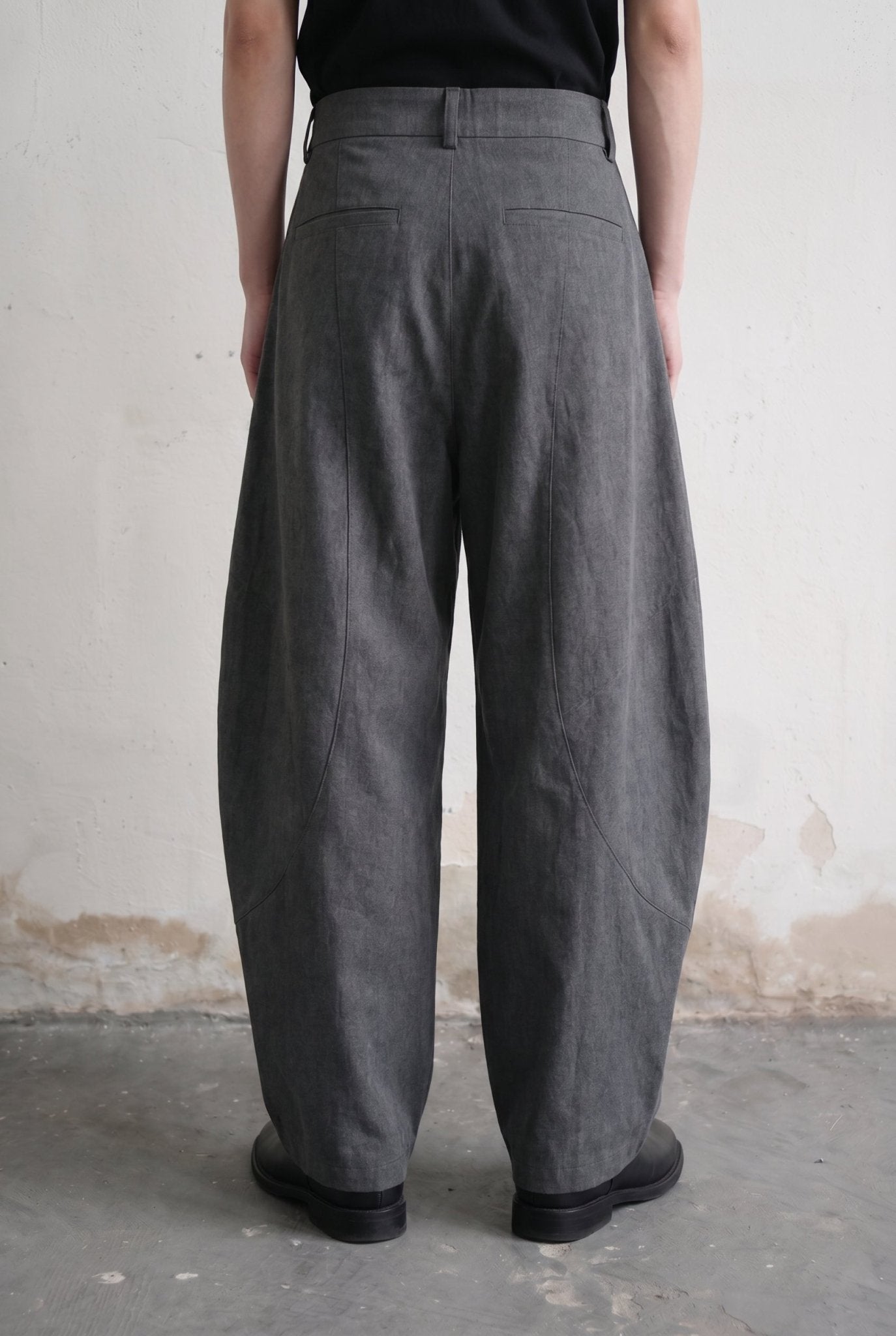 Dark Grey Barrel-Leg Trousers - BEEGLEE