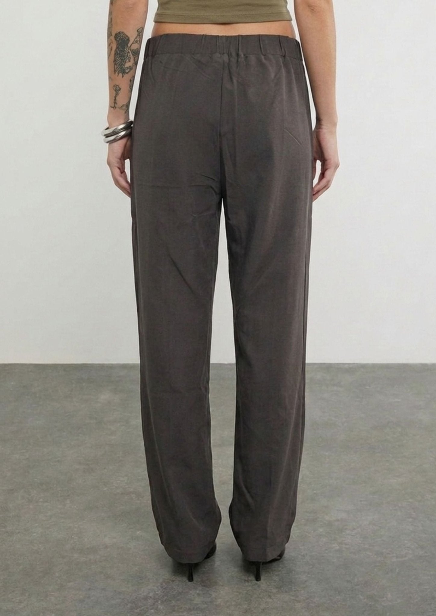 Grey High Rise Tapered Pants - BEEGLEE