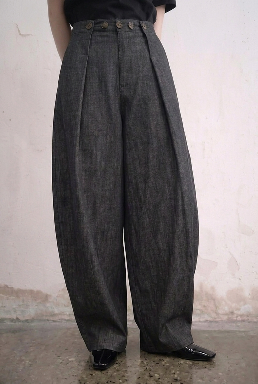 Black Buttoned-Up Jeans