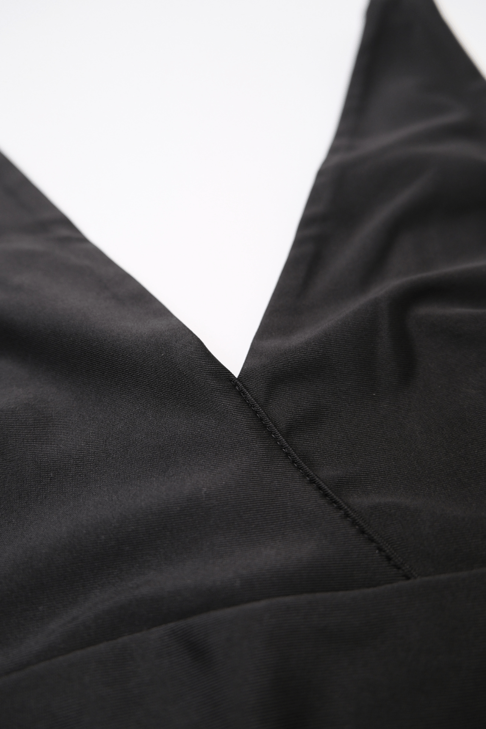 Raw Edge V shorts - BEEGLEE