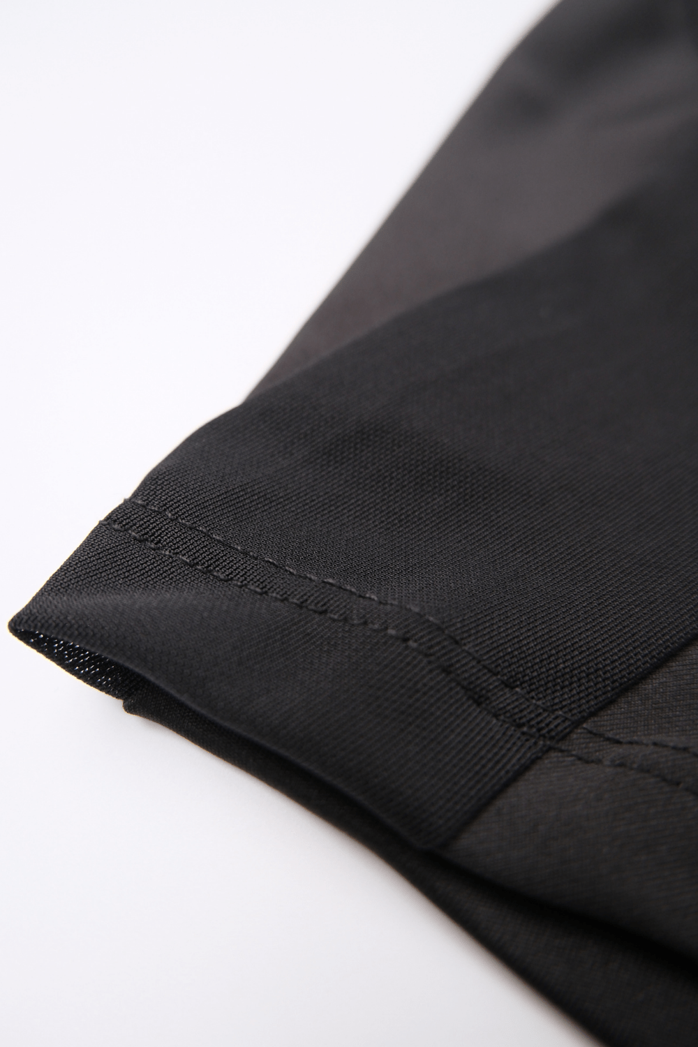 Vesta mid waist shorts - BEEGLEE