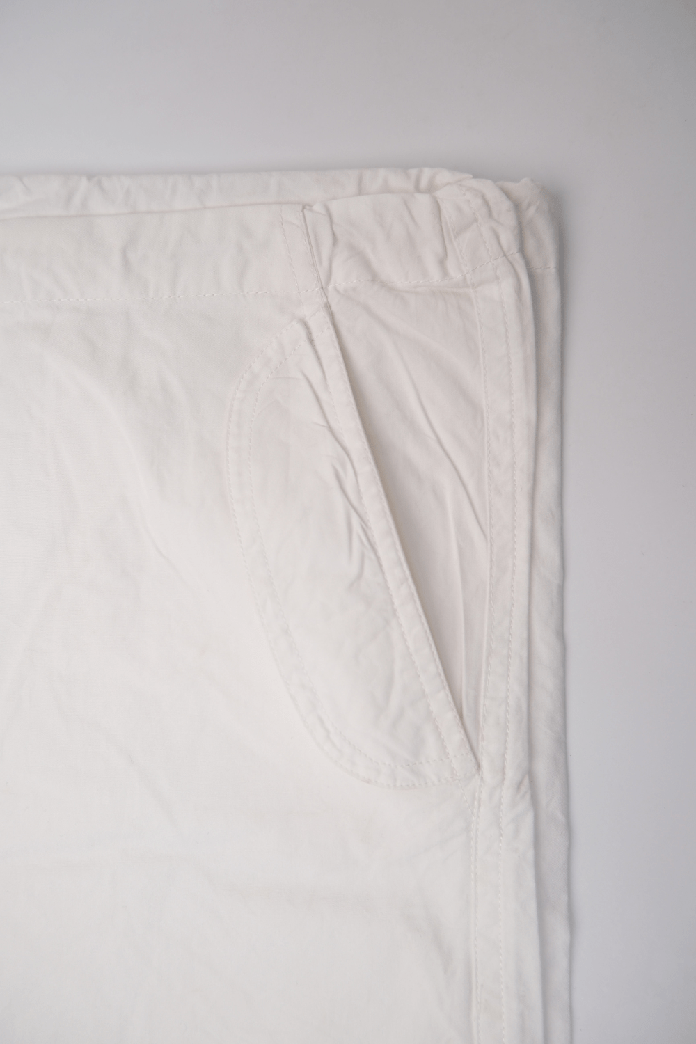 White Oversized Poplin Pants - BEEGLEE