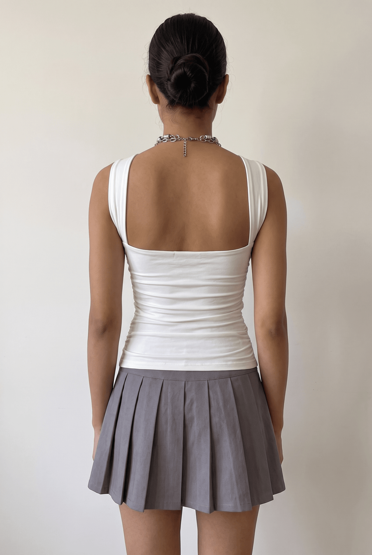White Turnstyle Ruched Top - BEEGLEE