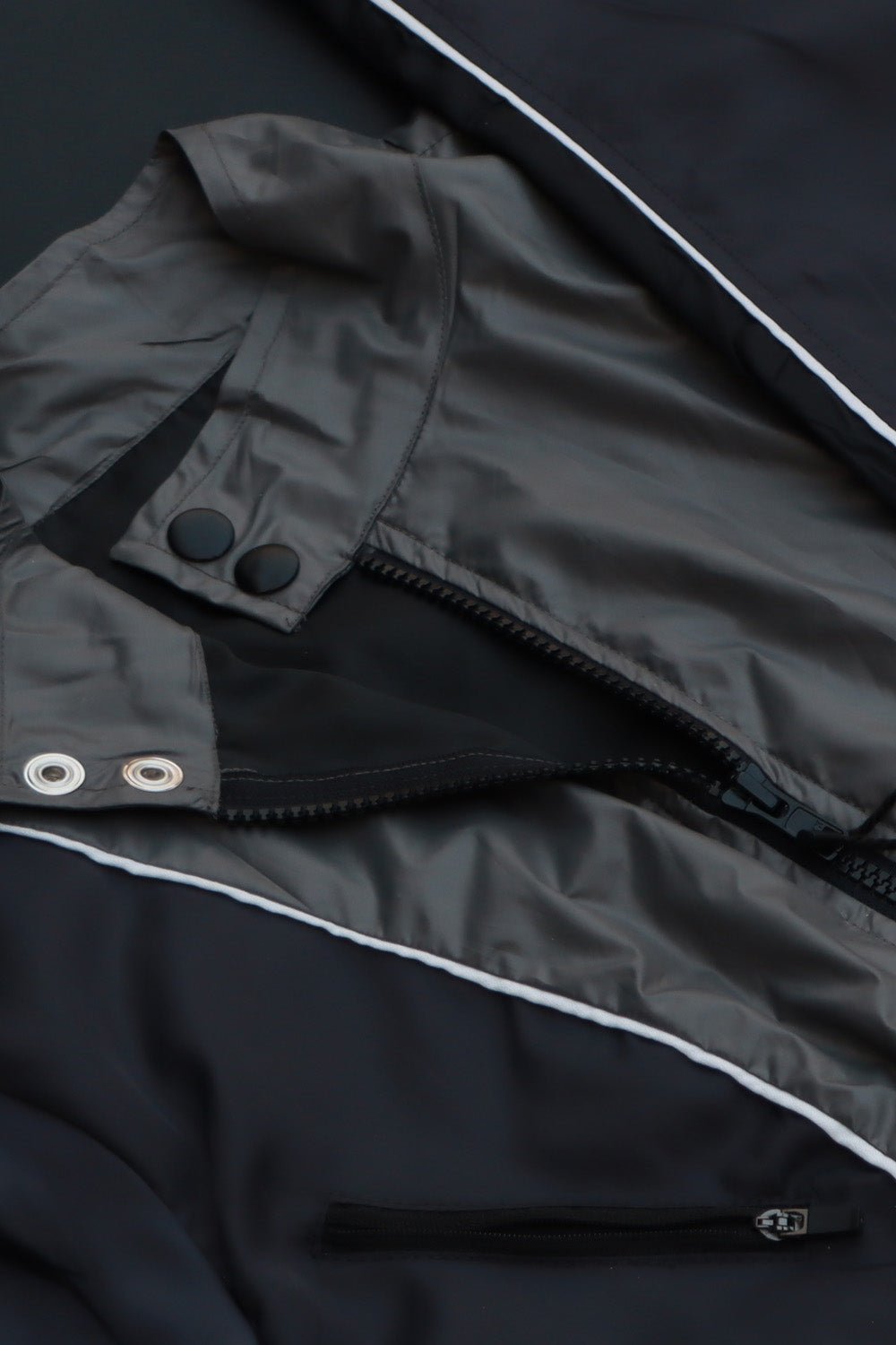 Ashen Grey Rogue Zip-Up Jacket - BEEGLEE