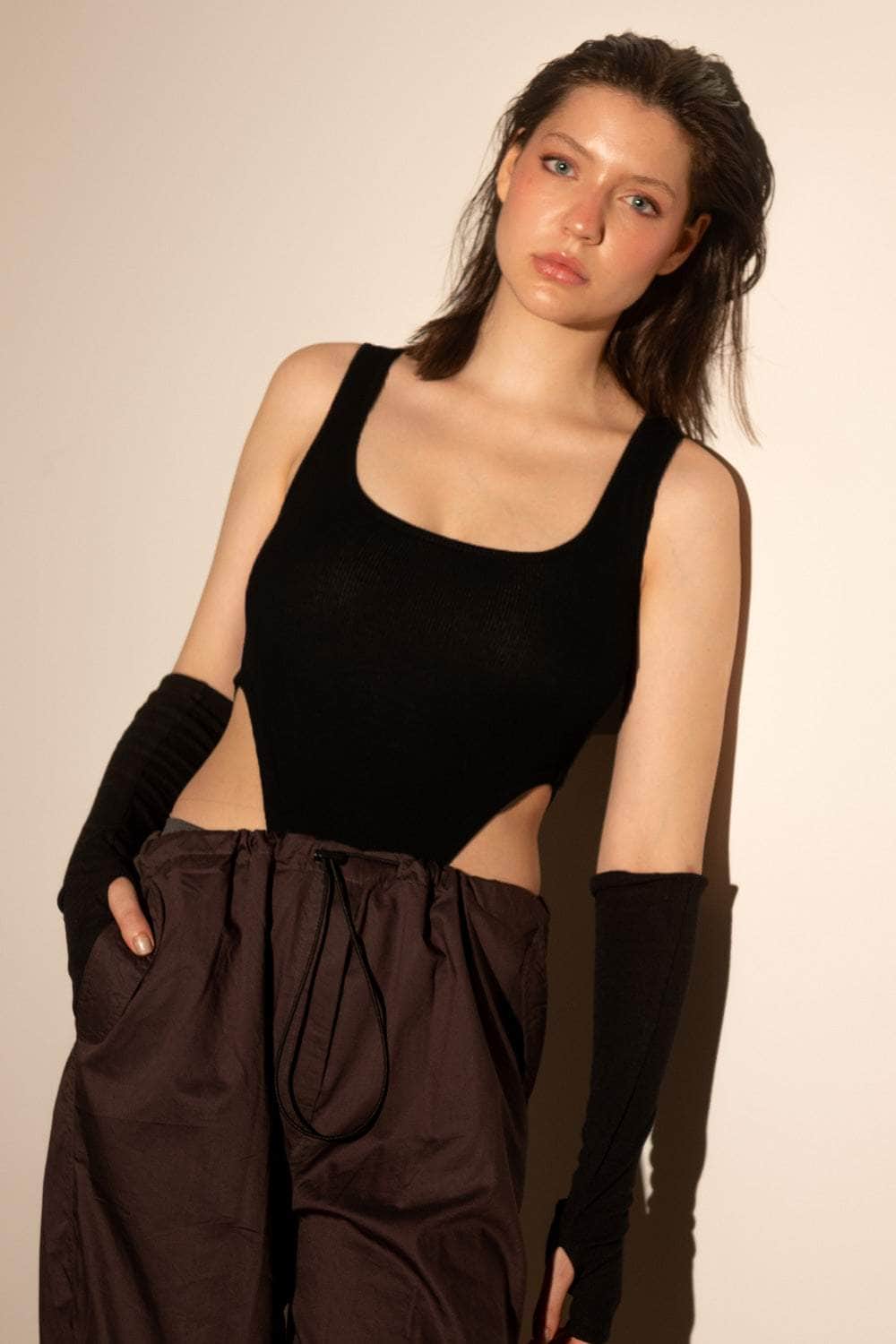 Black Square Cut Bodysuit - BEEGLEE