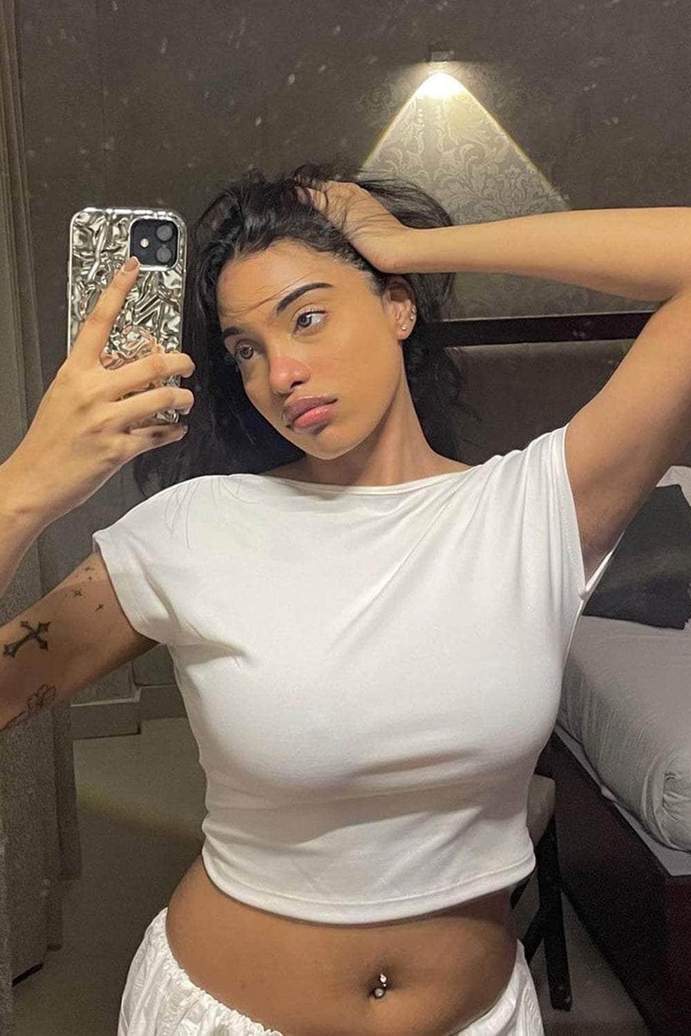 White Retro Backless Tee - BEEGLEE