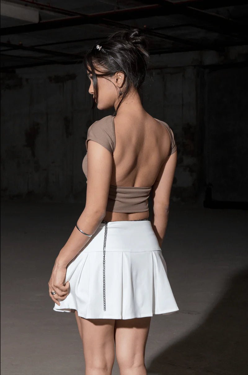 Backless top & tee for a Stylish and comfortable look - BEEGLEE