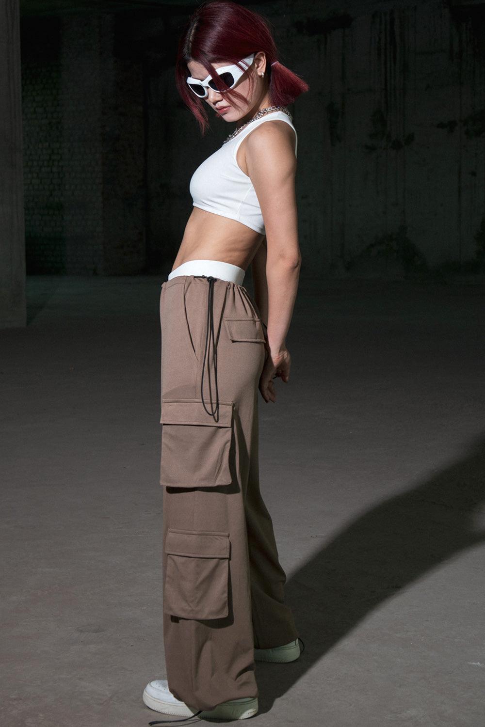 The Best Women's cargo and parachute Pants for Traveling in Style and Comfort - BEEGLEE