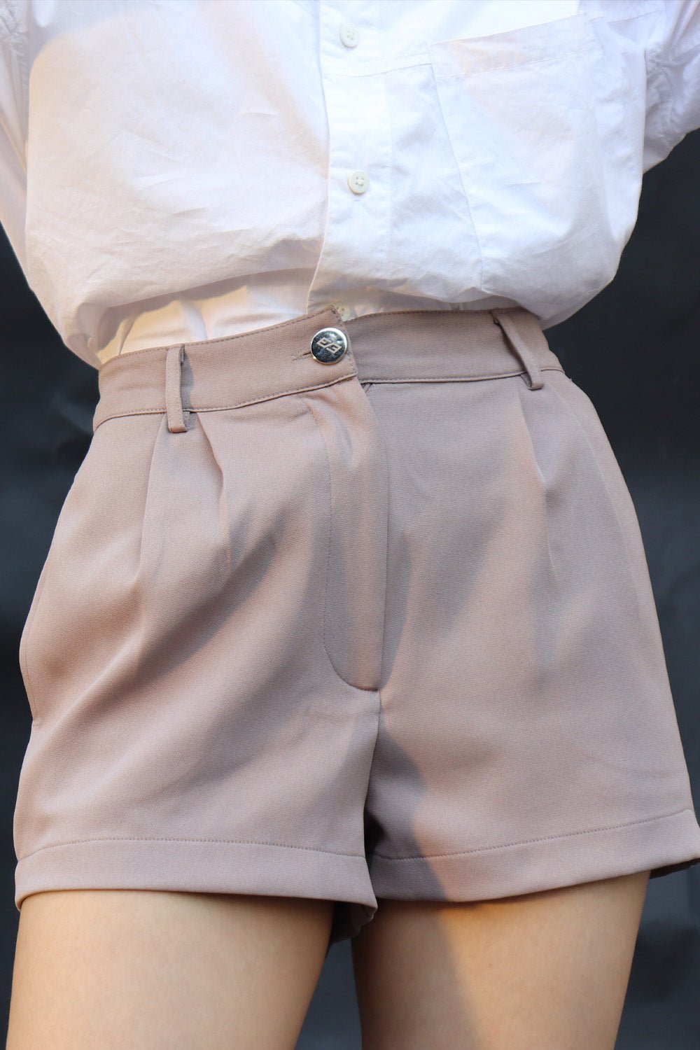 Beige Xerox Tailored Shorts - BEEGLEE