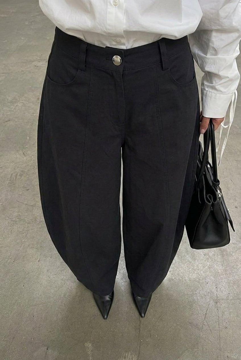 Black Arc Barrel Pants - BEEGLEE