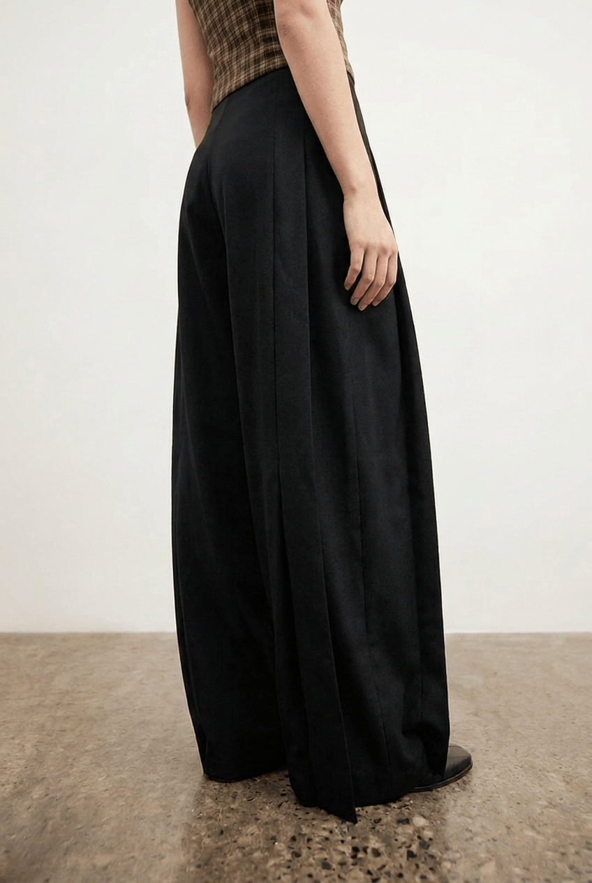 Black Ascent Drape Pants - BEEGLEE