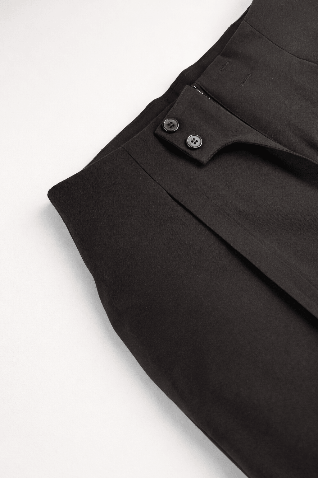 Black Ascent Drape Pants - BEEGLEE