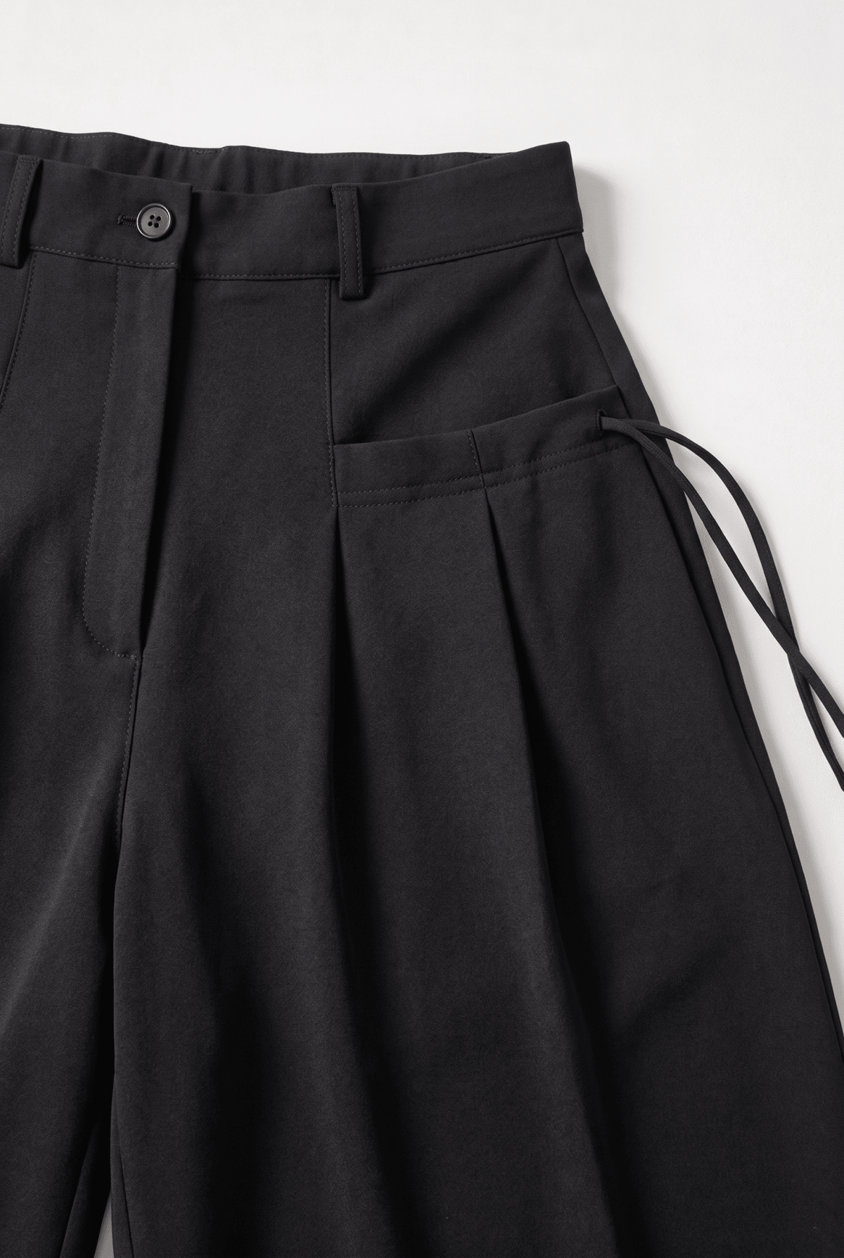 Black Cinch Korean Trousers - BEEGLEE
