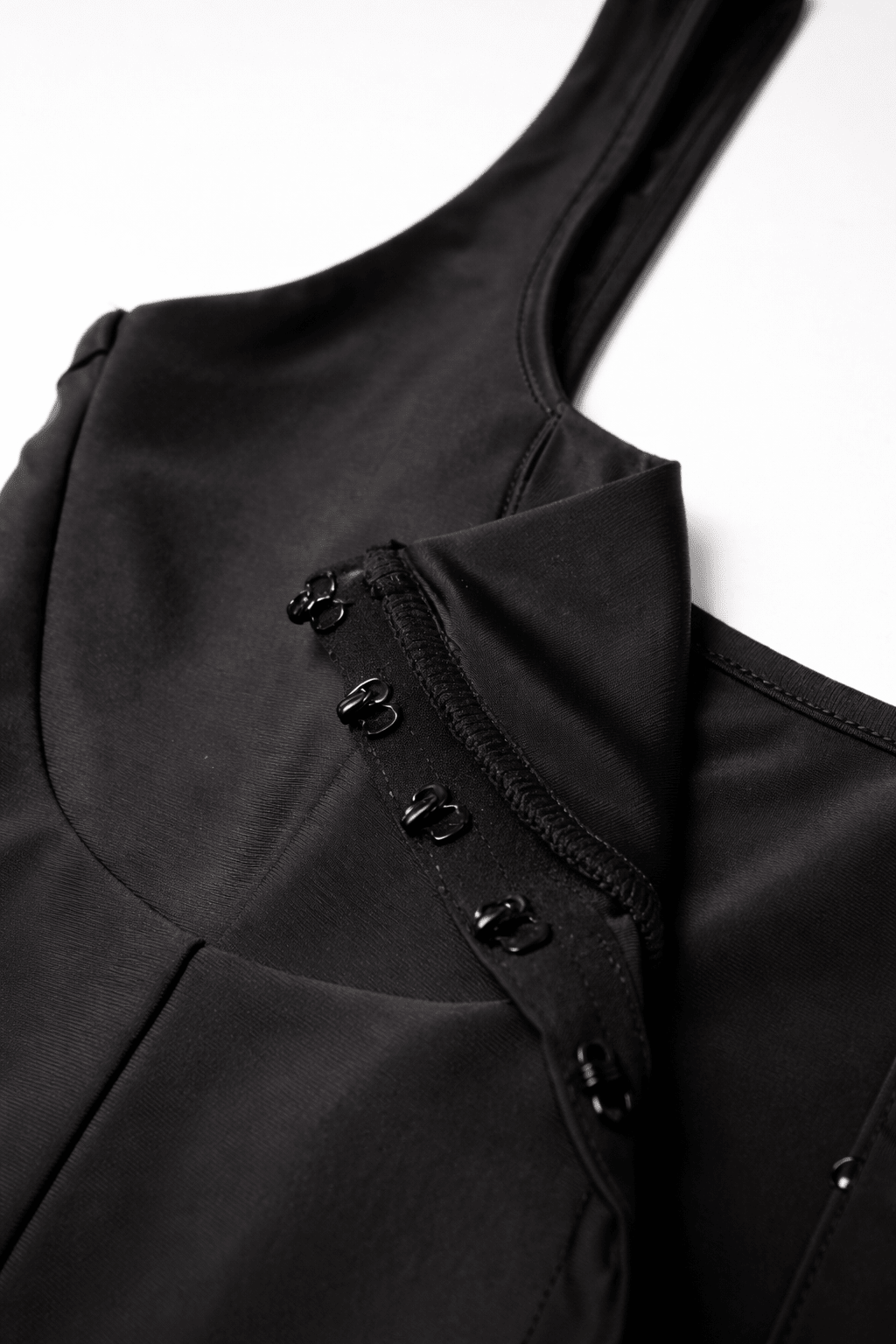 Black Click - In Top - BEEGLEE