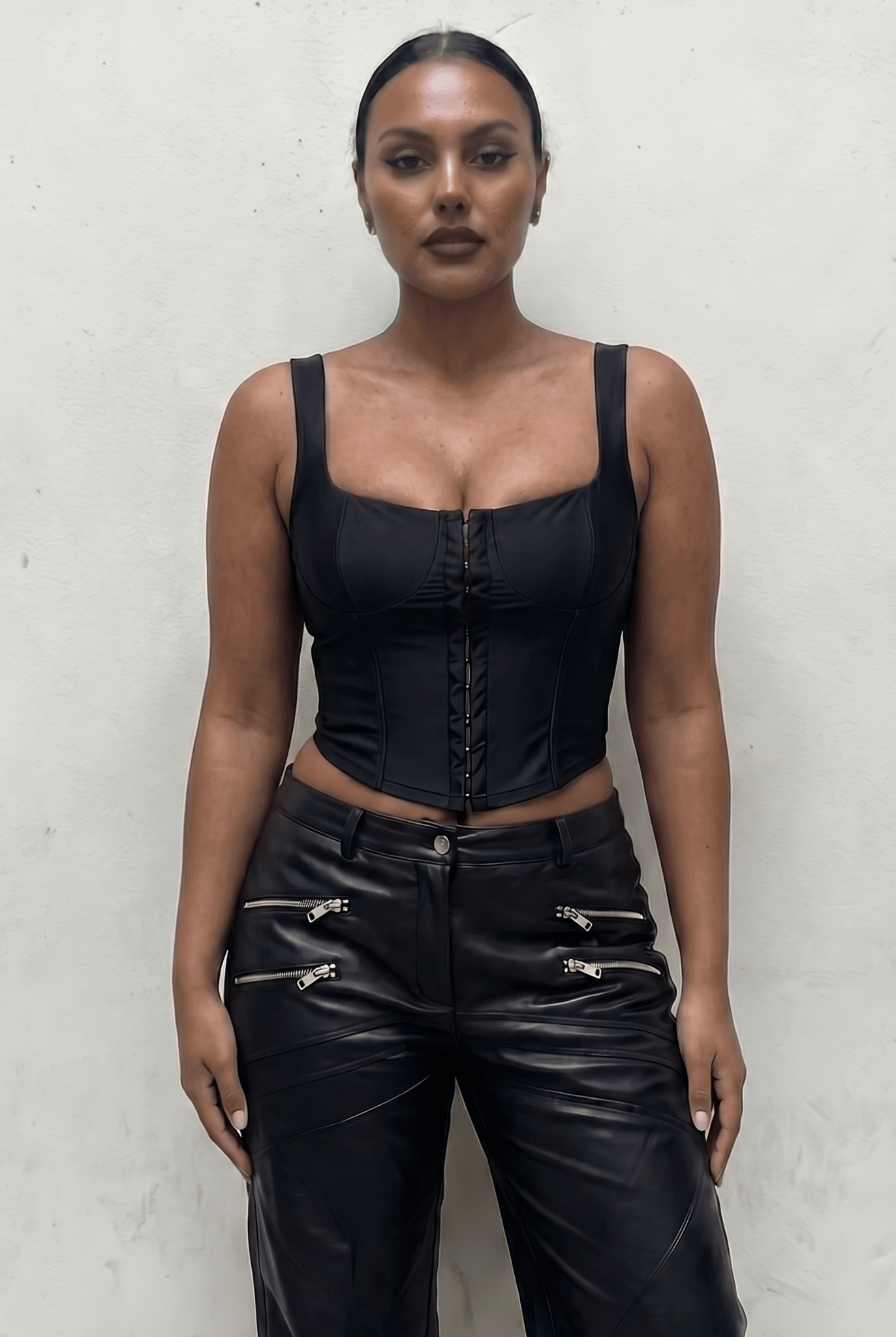 Black Click - In Top - BEEGLEE