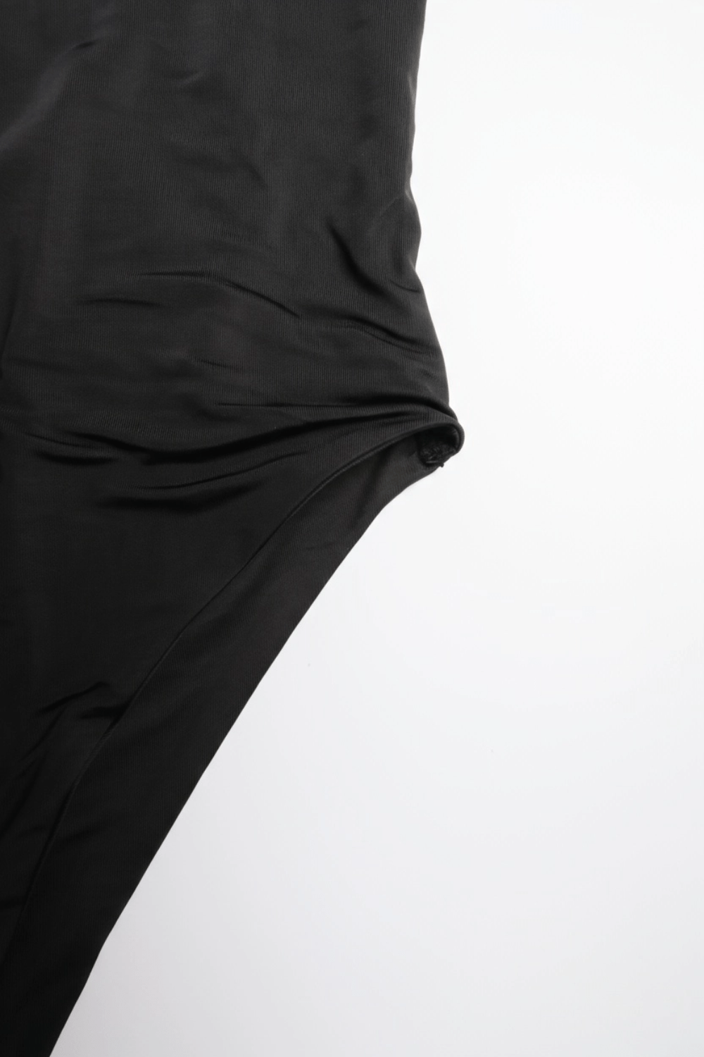 Black Crossback bodysuit - BEEGLEE