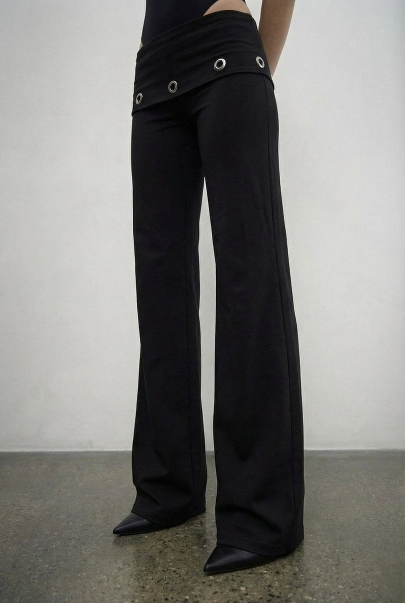 Black Havoc Flare Pants - BEEGLEE