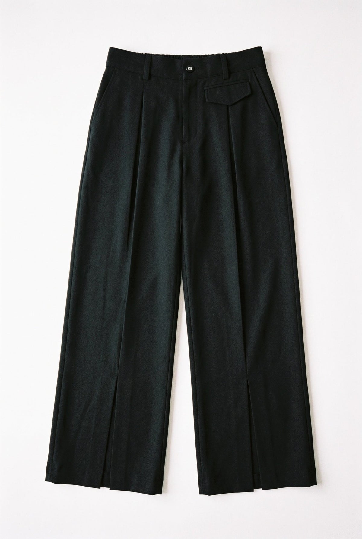 Black Protagonist Pants - BEEGLEE