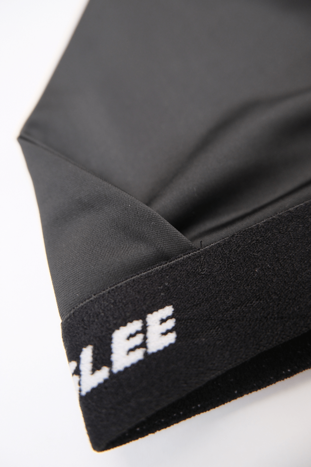 Black Raven Bralette - BEEGLEE