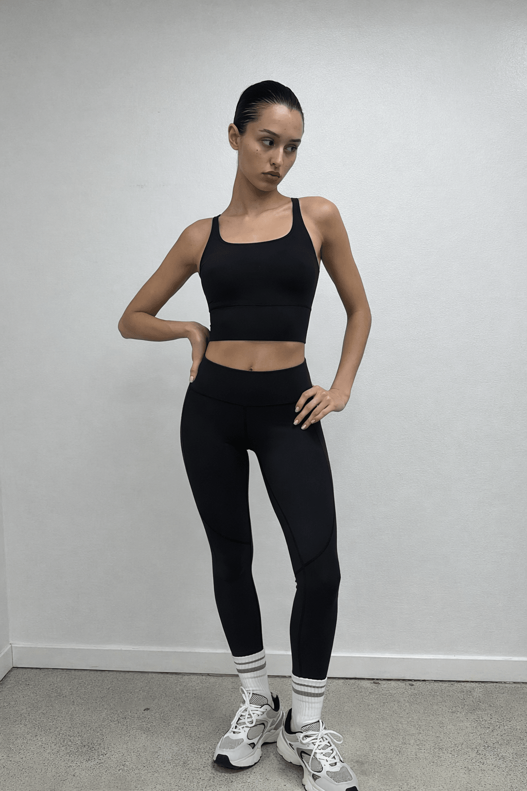 Black Refined Pixie Tights - BEEGLEE