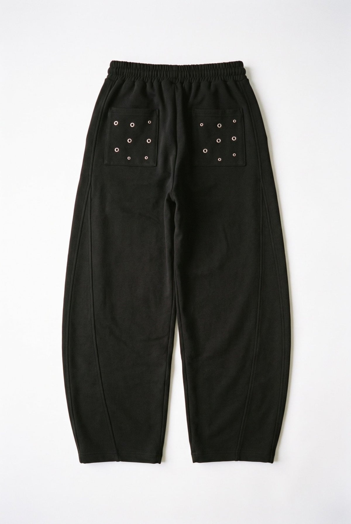 Black Storm Sweatpants - BEEGLEE