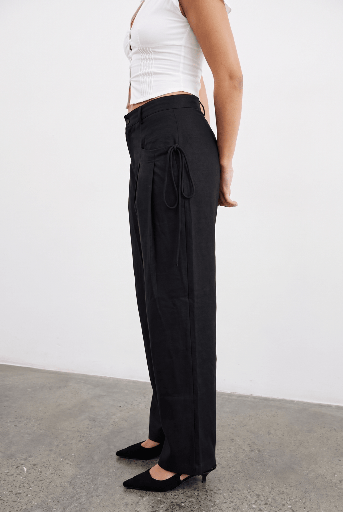 Black Tie-Pocket Trousers - BEEGLEE