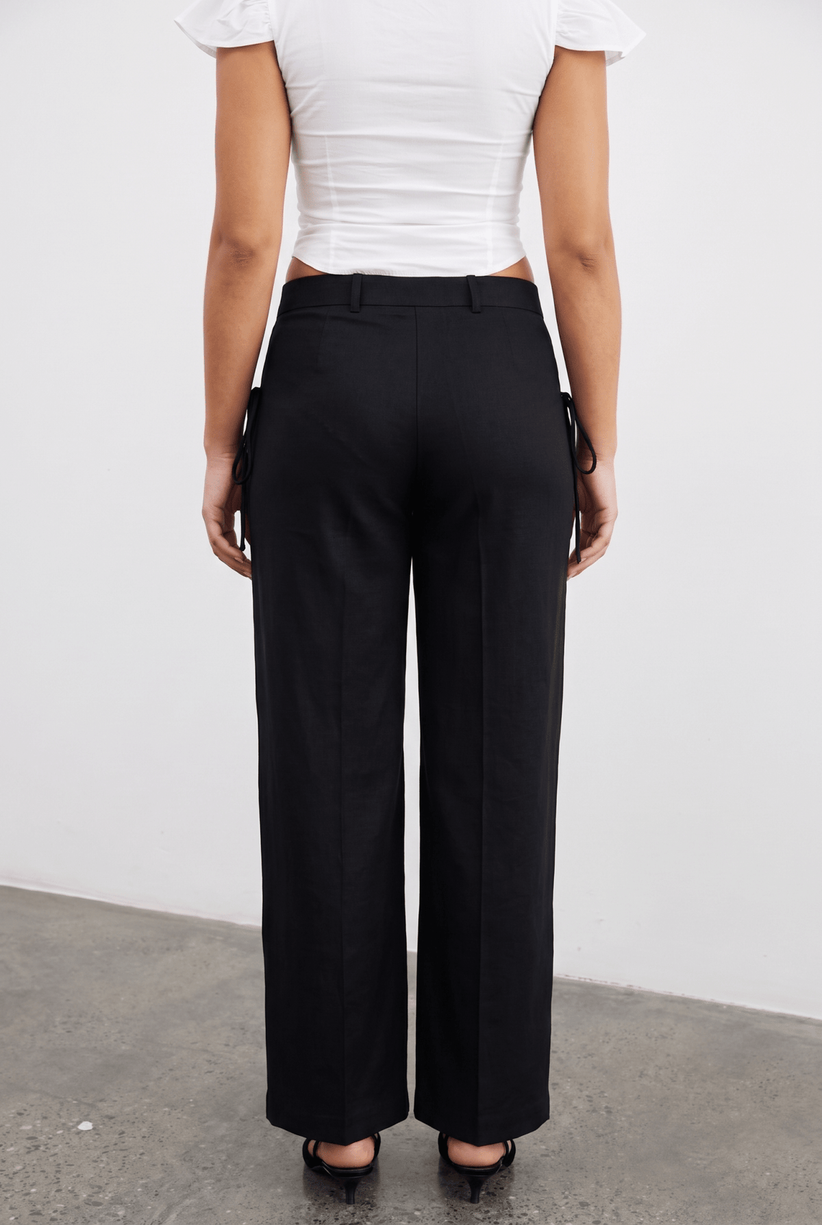 Black Tie-Pocket Trousers - BEEGLEE