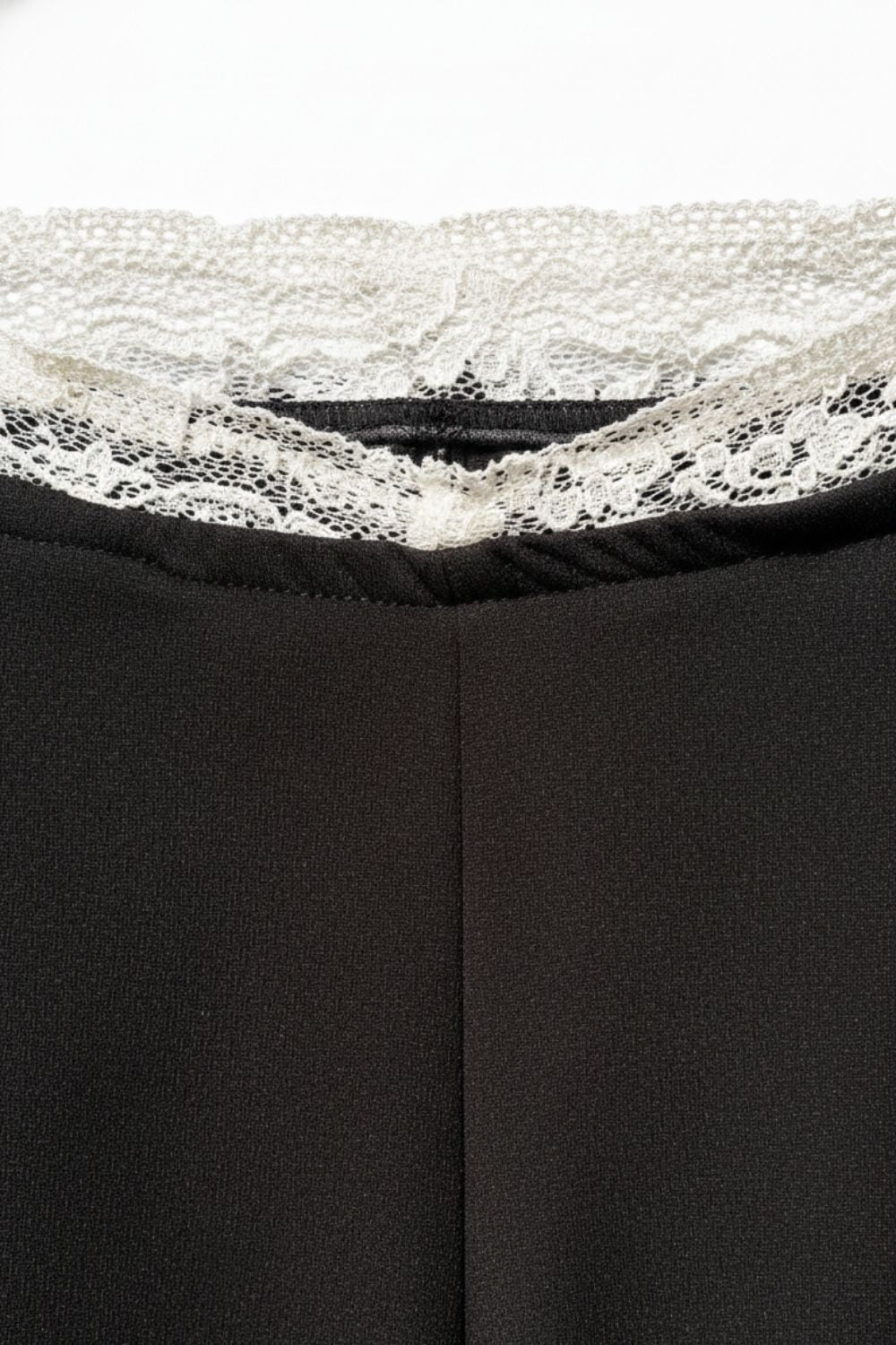 Black Tie - Up Capris - BEEGLEE