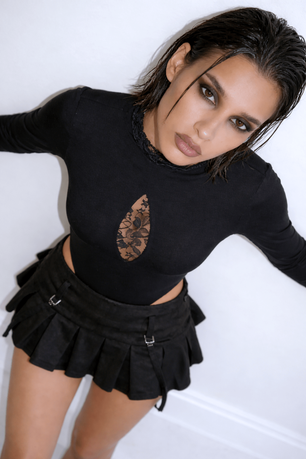 BLACK VELORA BODYSUIT - BEEGLEE