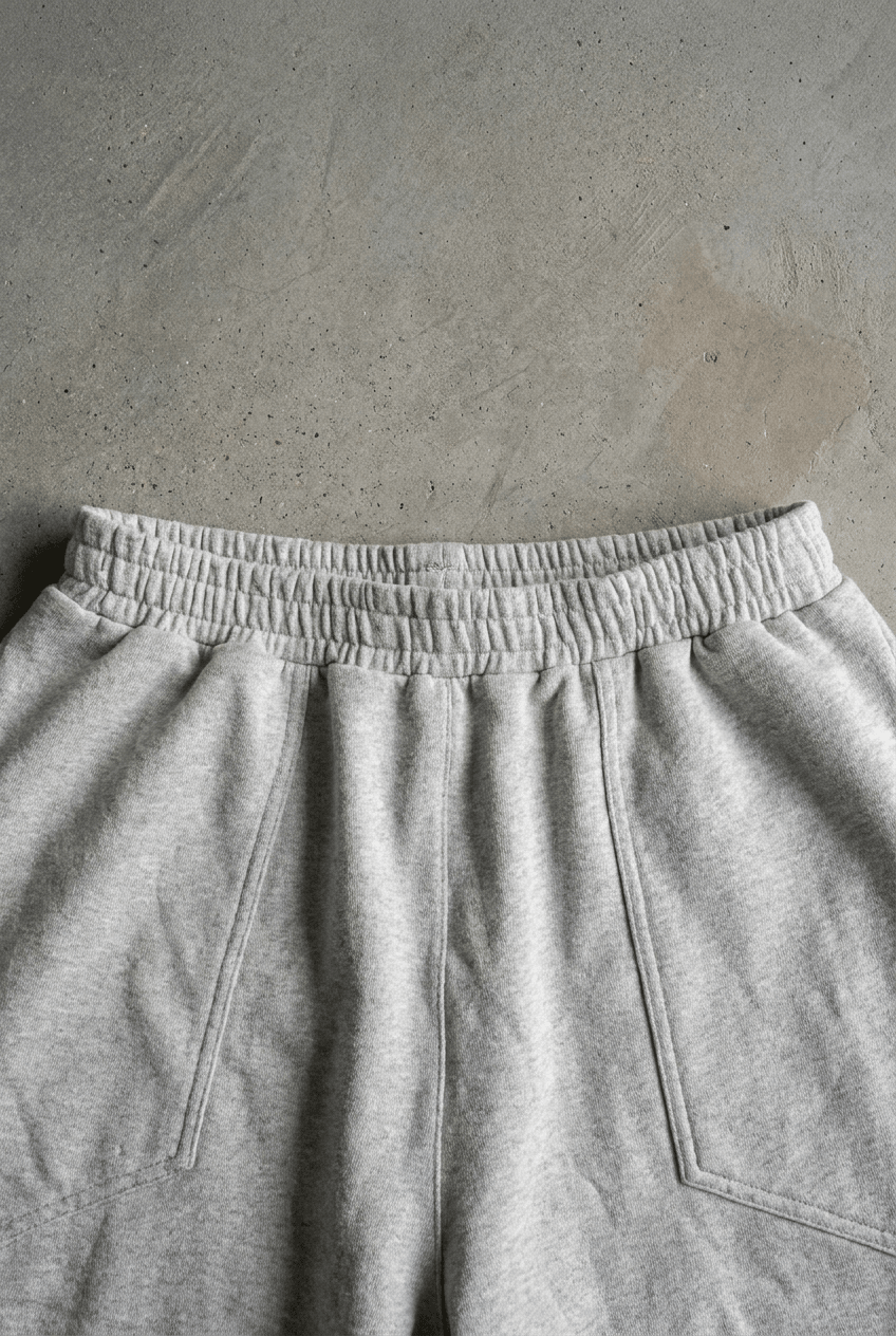 Grey Curved Barrel Sweatpants - BEEGLEE
