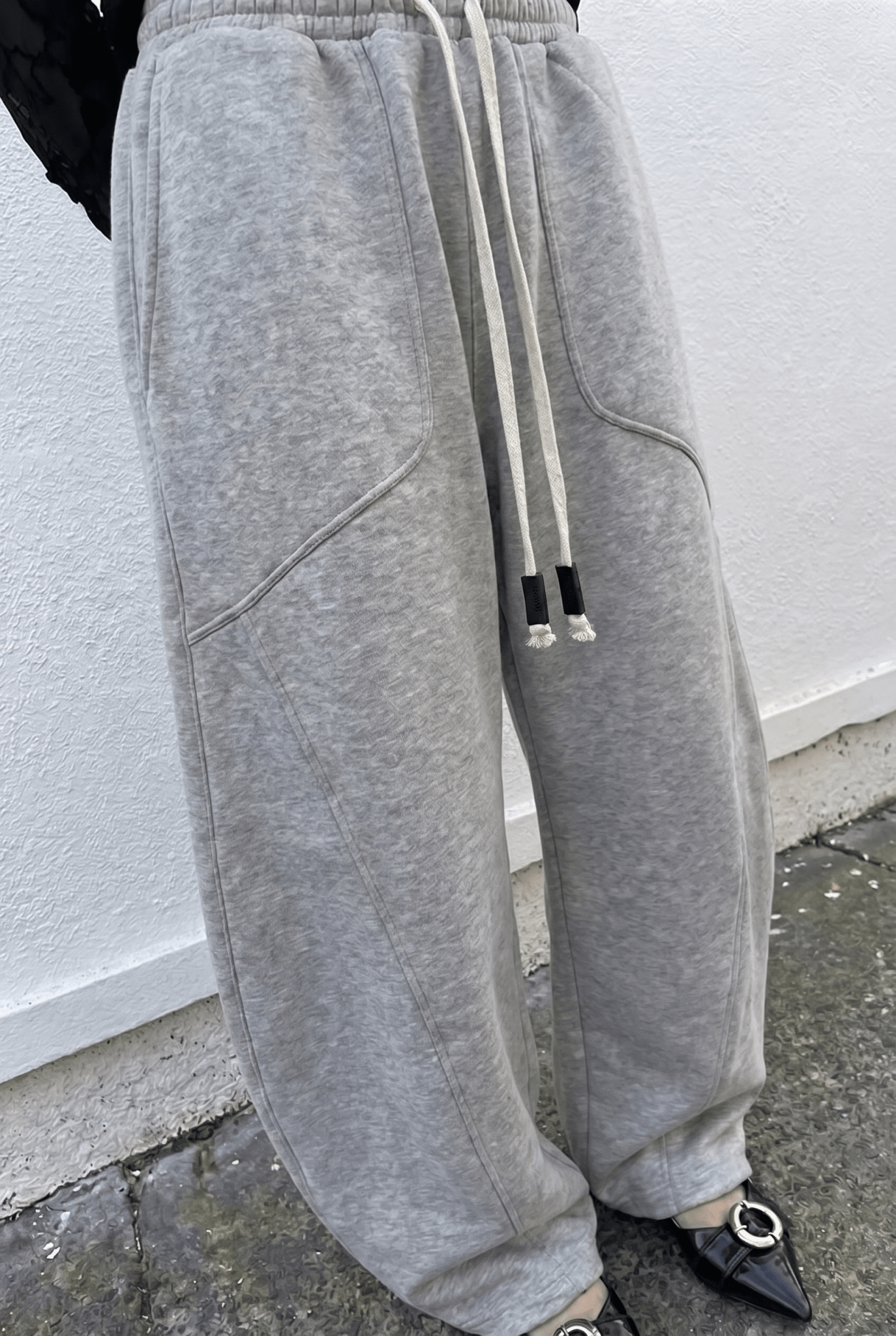 Grey Dune Sweatpants - BEEGLEE