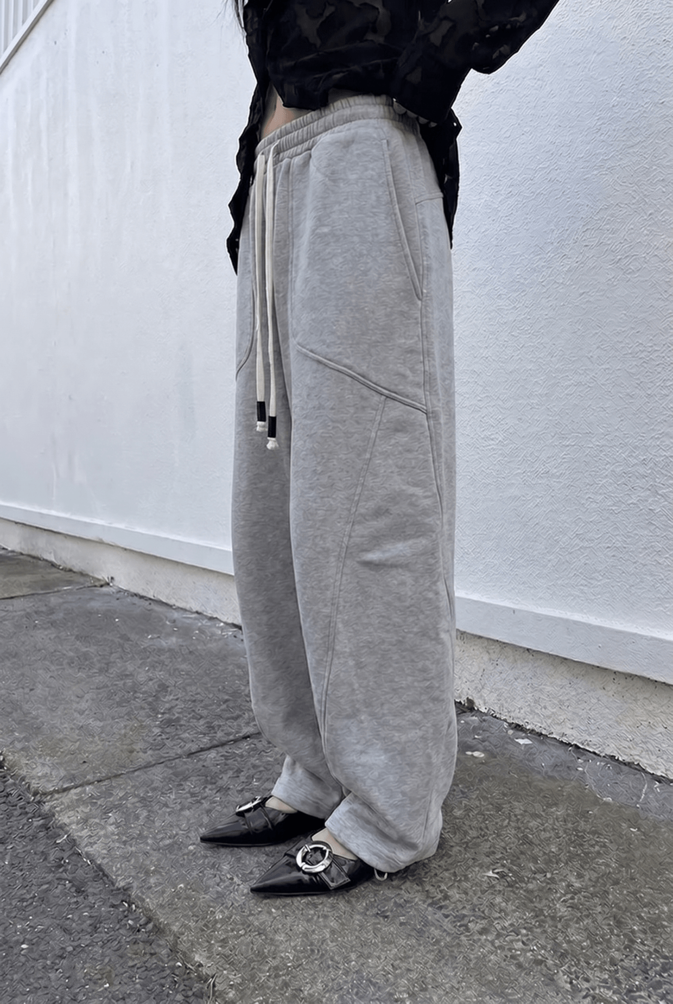 Grey Dune Sweatpants - BEEGLEE