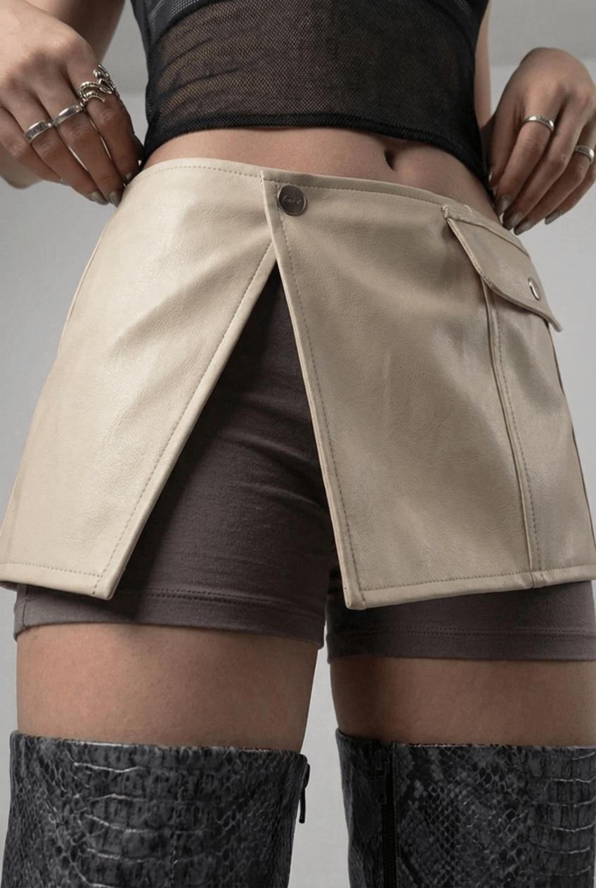 Ivory Noir Leather Belt - BEEGLEE